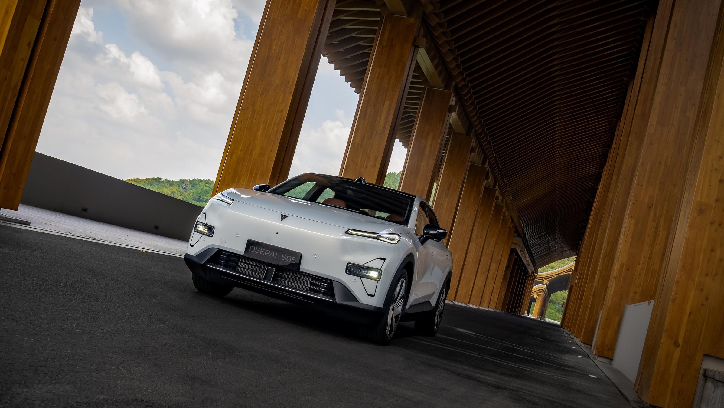 דיפאל SO5 פלאג אין הגיע לישראל