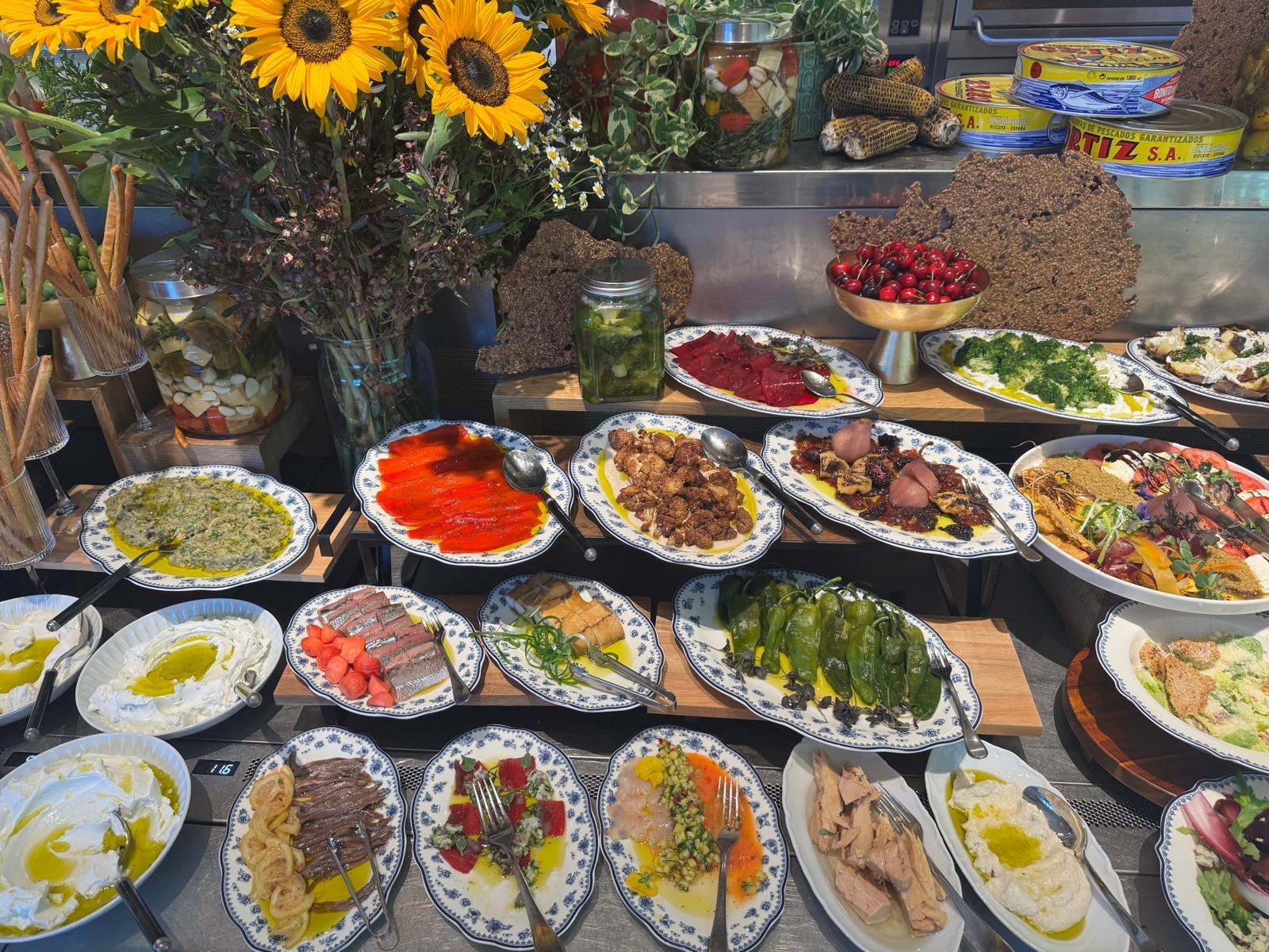 בופה א.בוקר מלון ג״ורג׳  צילום באדיבות המלון