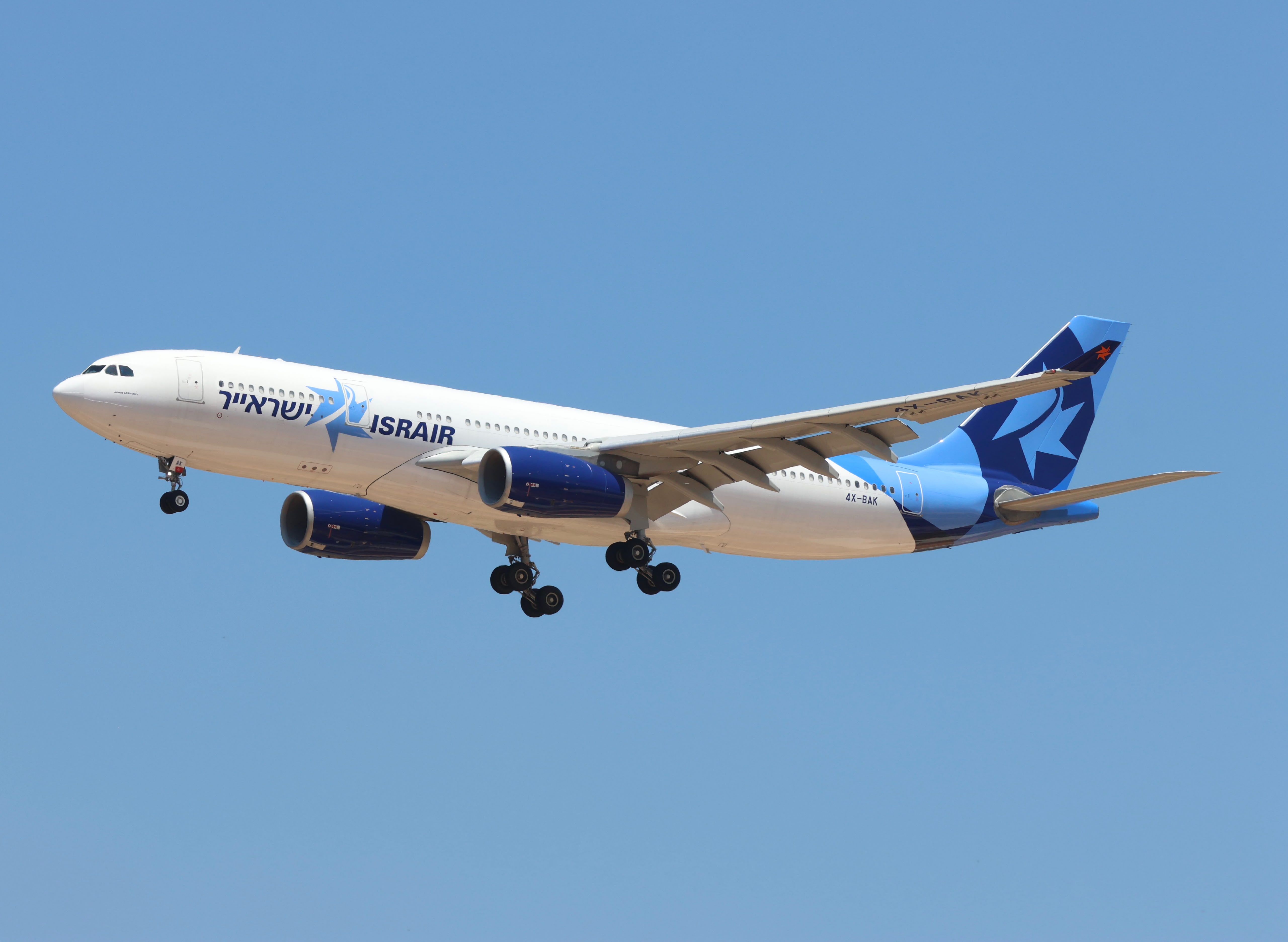 מטוס ה-A330 של ישראייר. צילום: עברי חזון