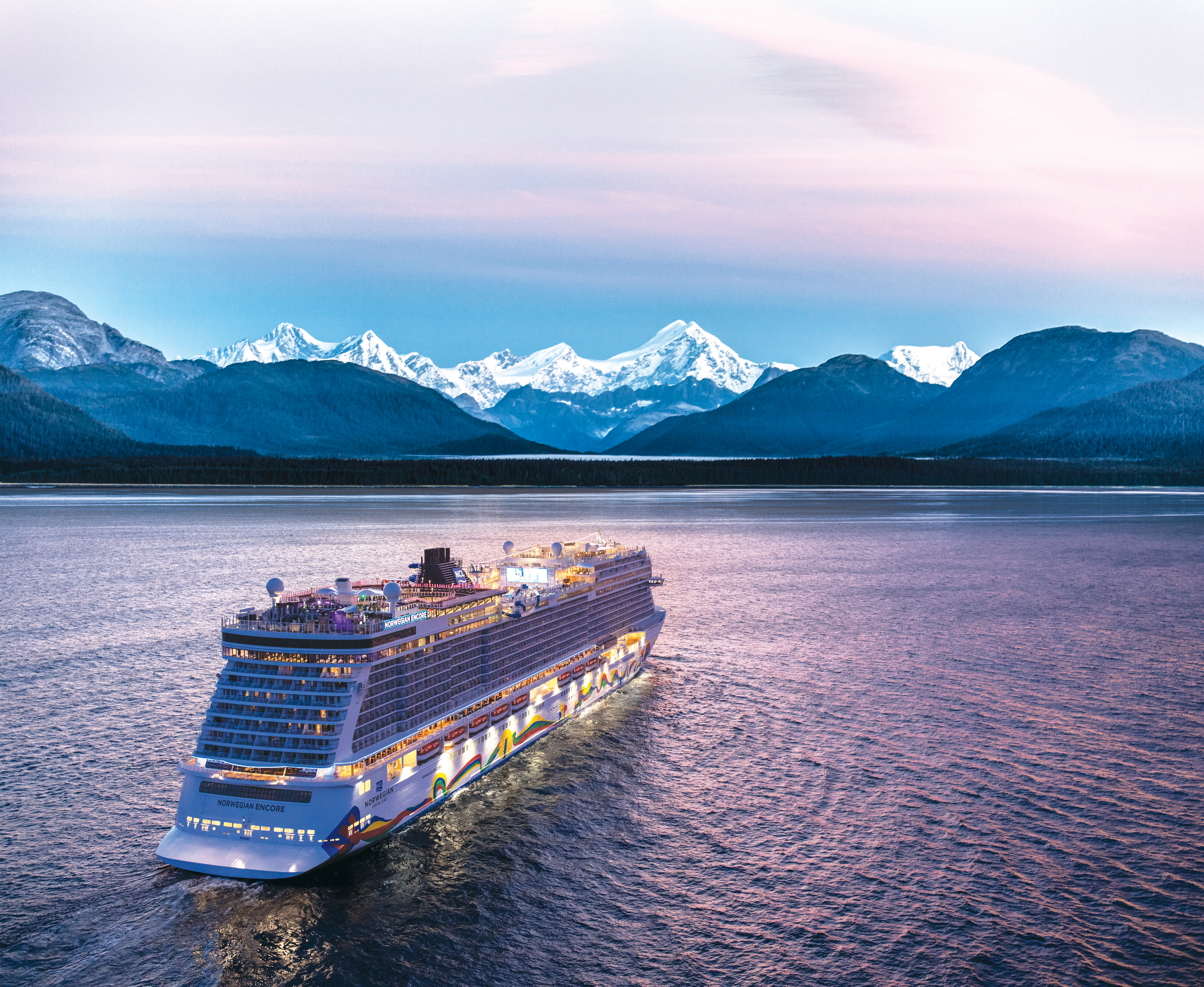 האונייה Norwegian Encore בלב ים. צילום: Norwegian Cruise Line