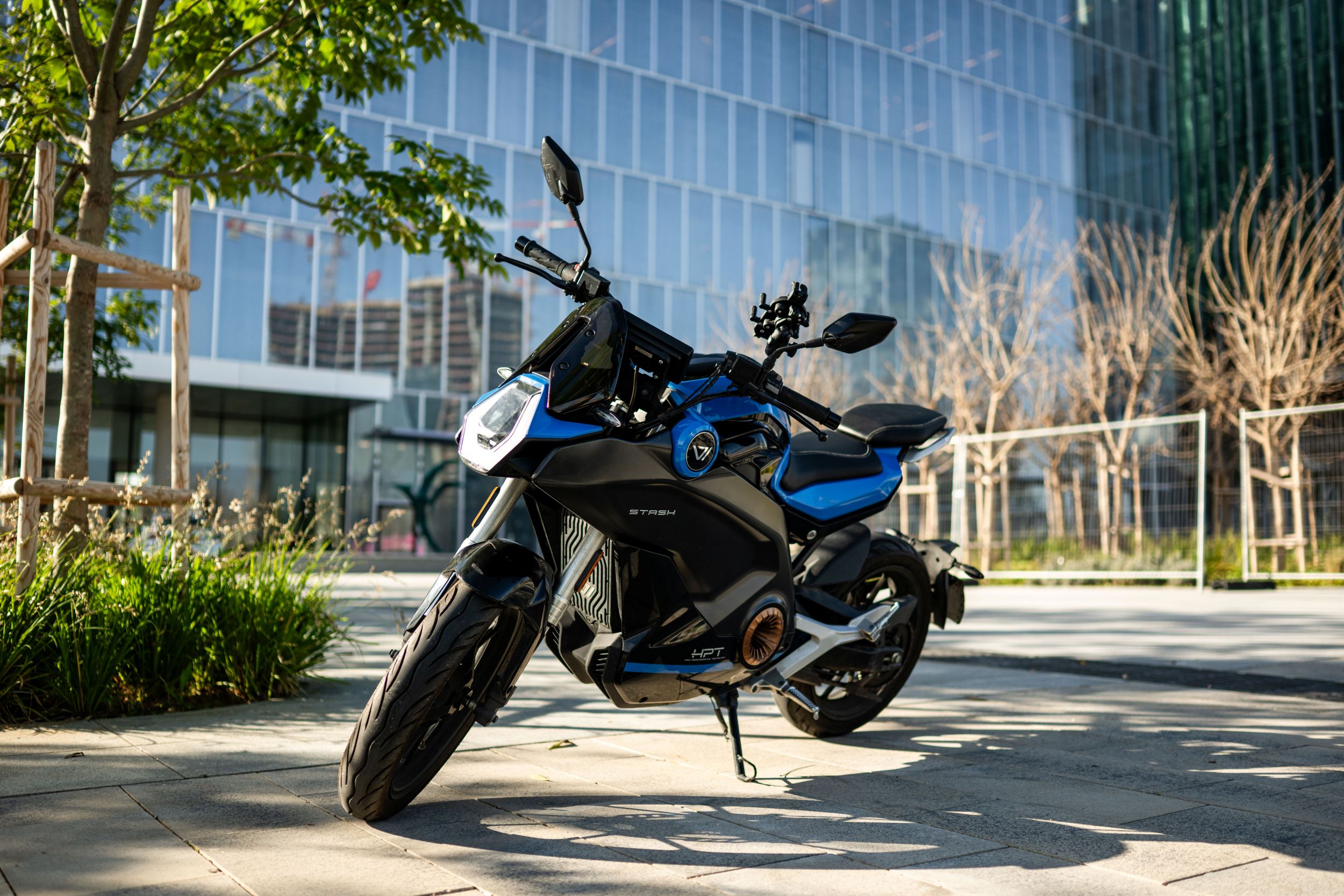 אופנוע STASH החשמלי של VMOTO. צילום: יחצ