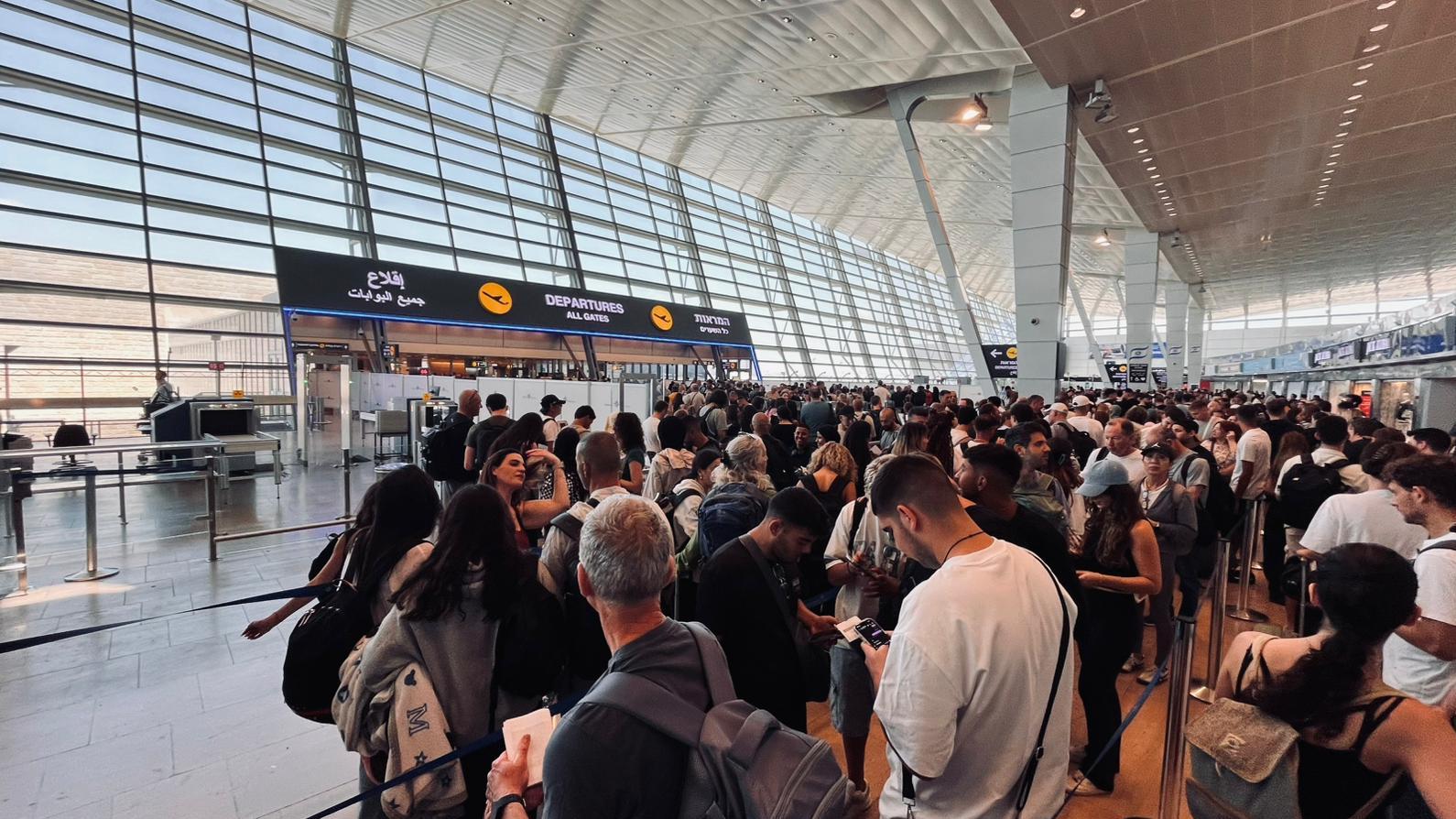 עומסים בנמל התעופה בן וריון. ציולום: PassportNews