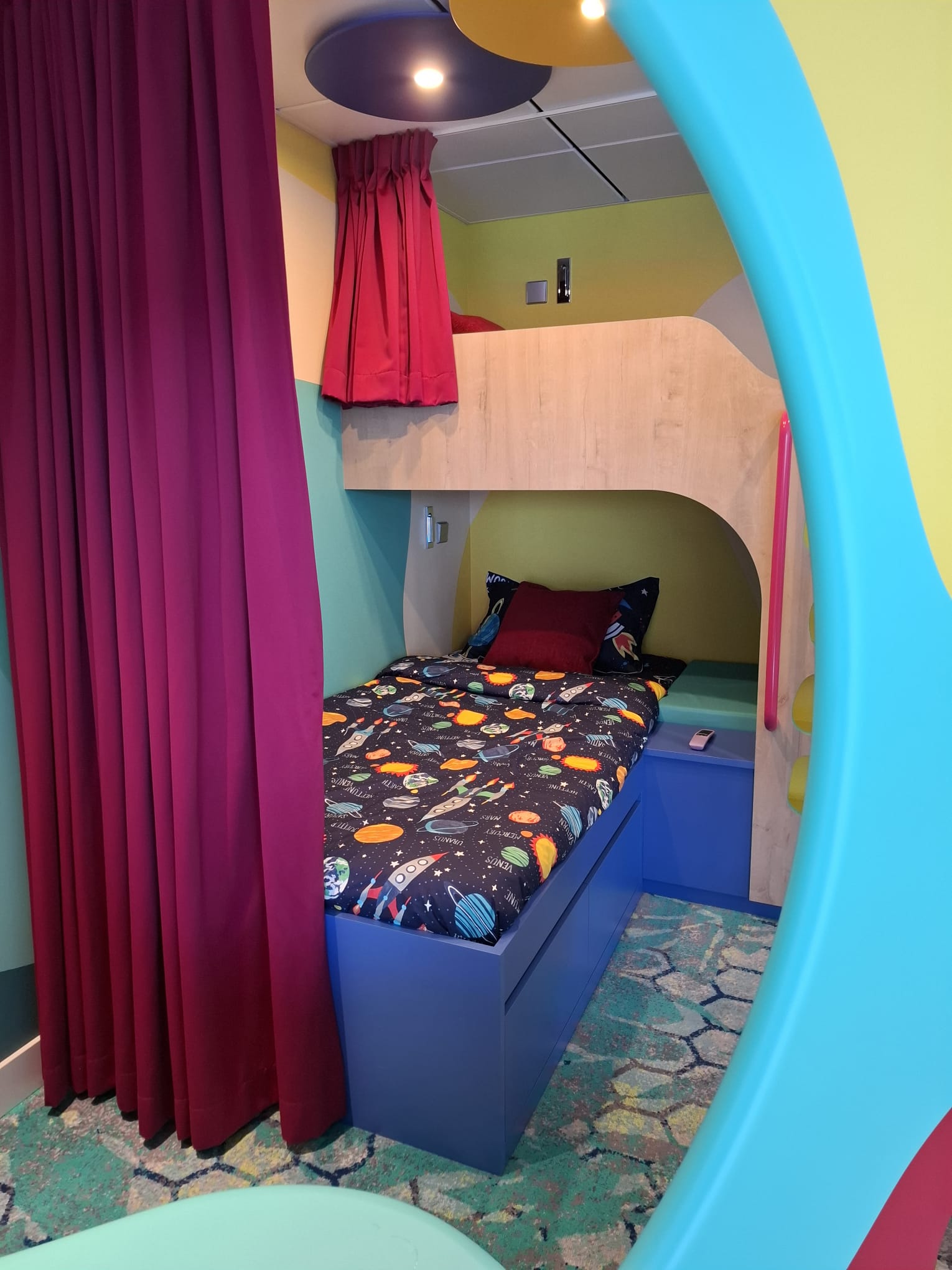 Ultimate Family Townhouse Suite. Photo: Matan Hetzroni