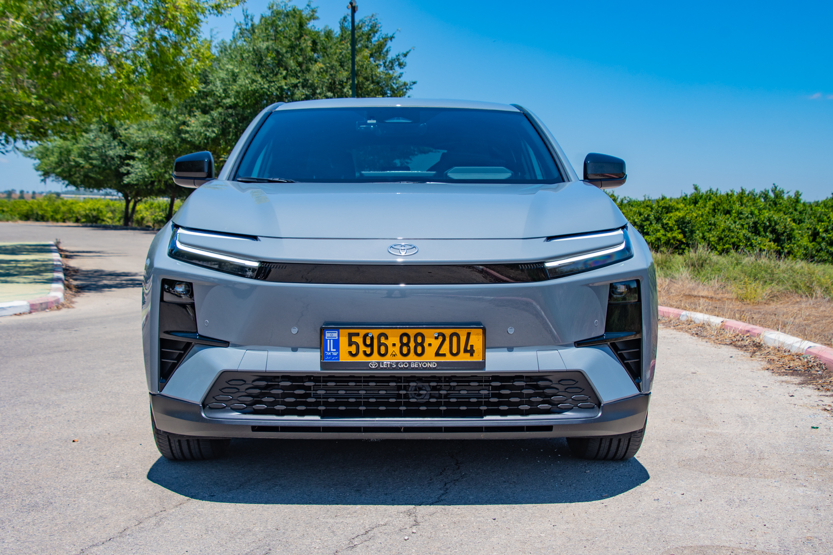טויוטה C-HR+ חשמלי במבחן. צילום: אירה מקיינקו