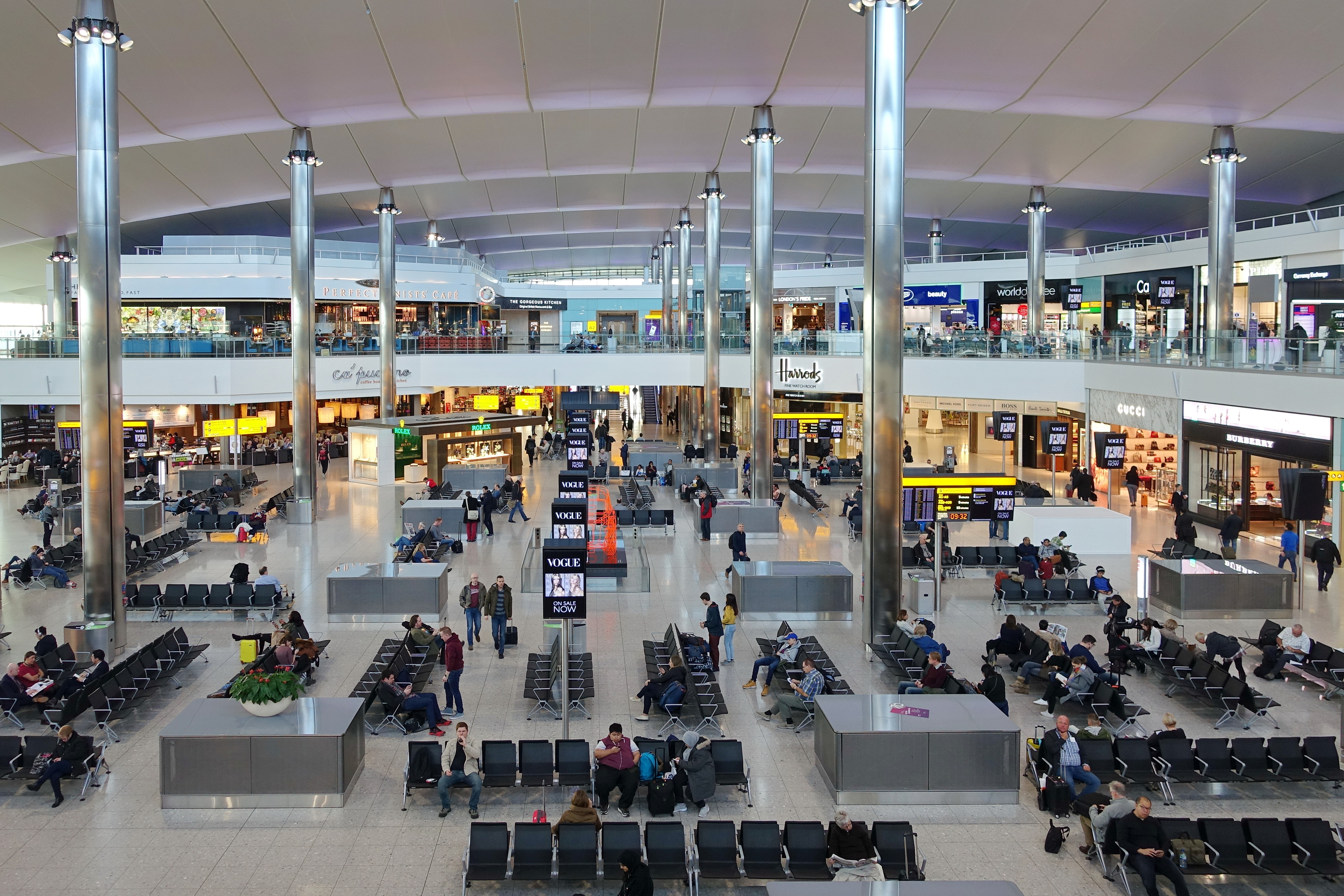 Heathrow Airport. Photo: 1000 Words / Shutterstock.com