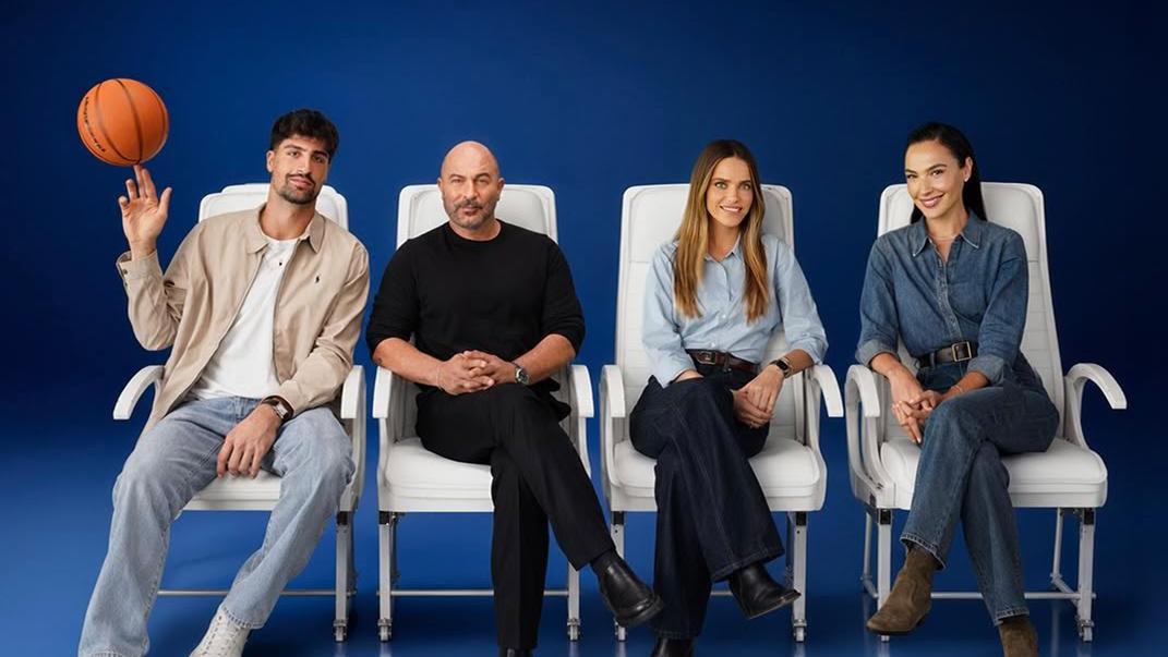 גל גדות, רותם סלע, ליאור רז ודני אבדיה בסרטון הבטיחות החדש של אל על