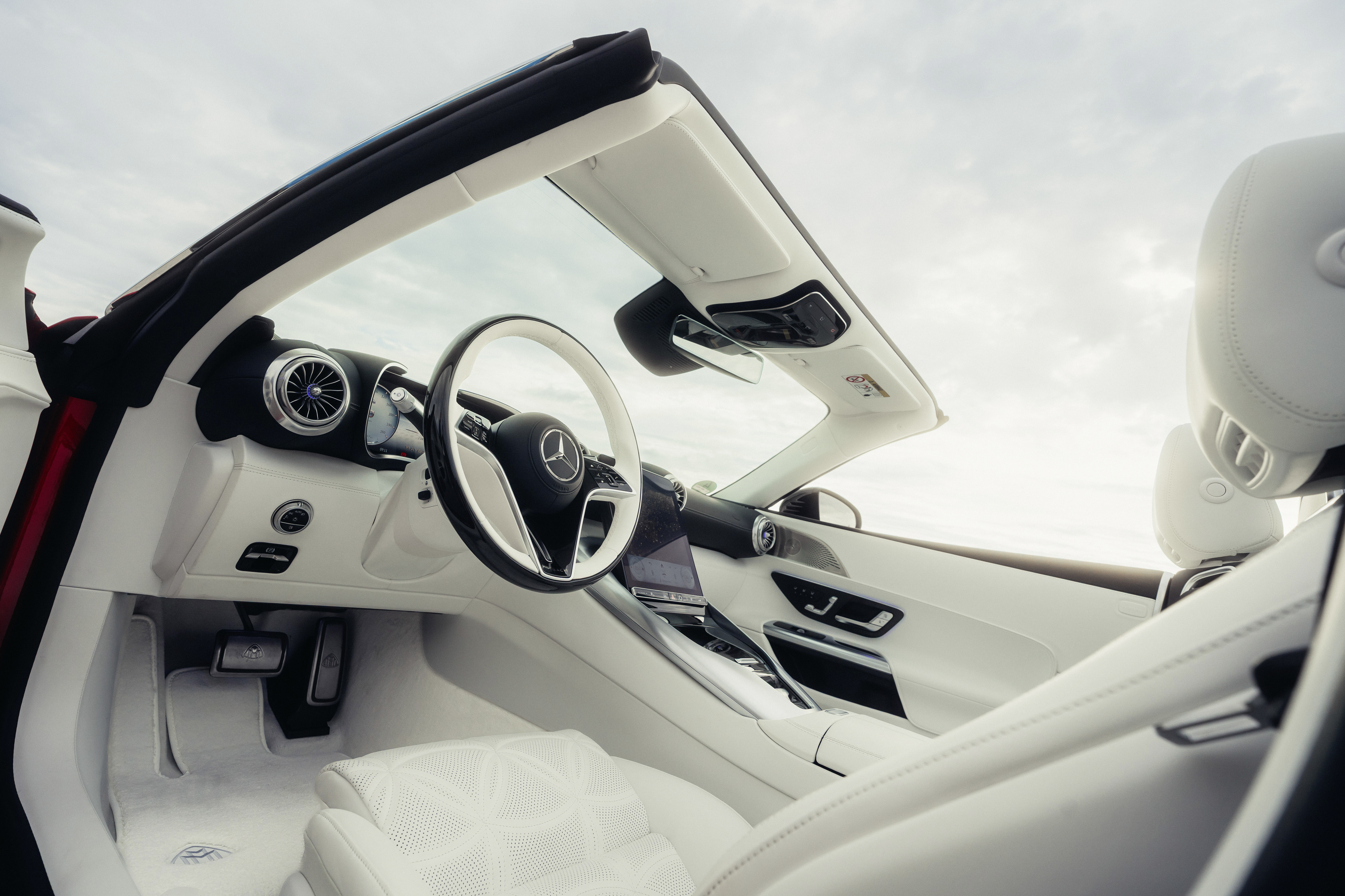 Mercedes Maybach SL 680. צילום: יצרן