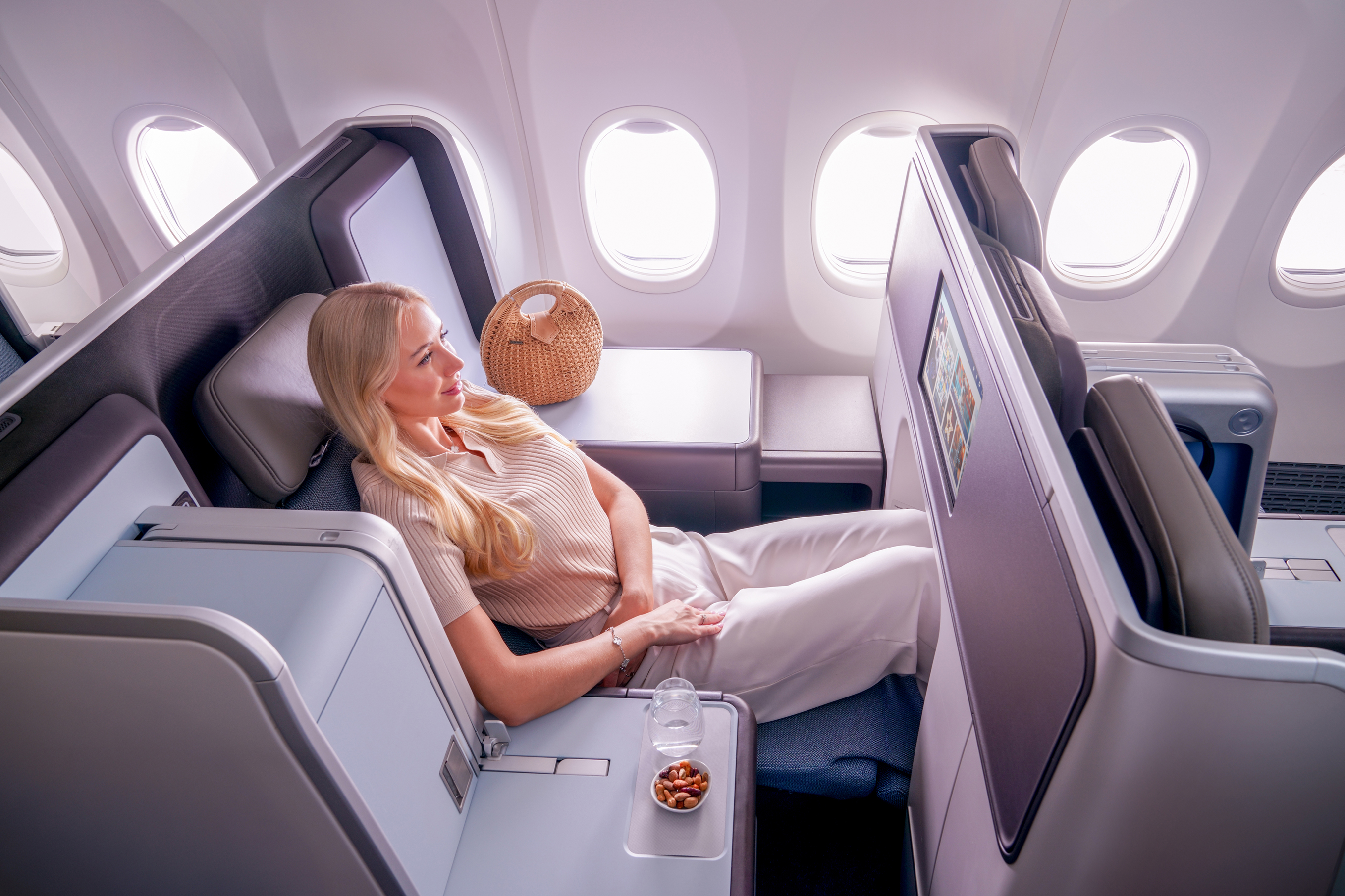 מחלקת עסקים ב-flydubai. צילום: flydubai