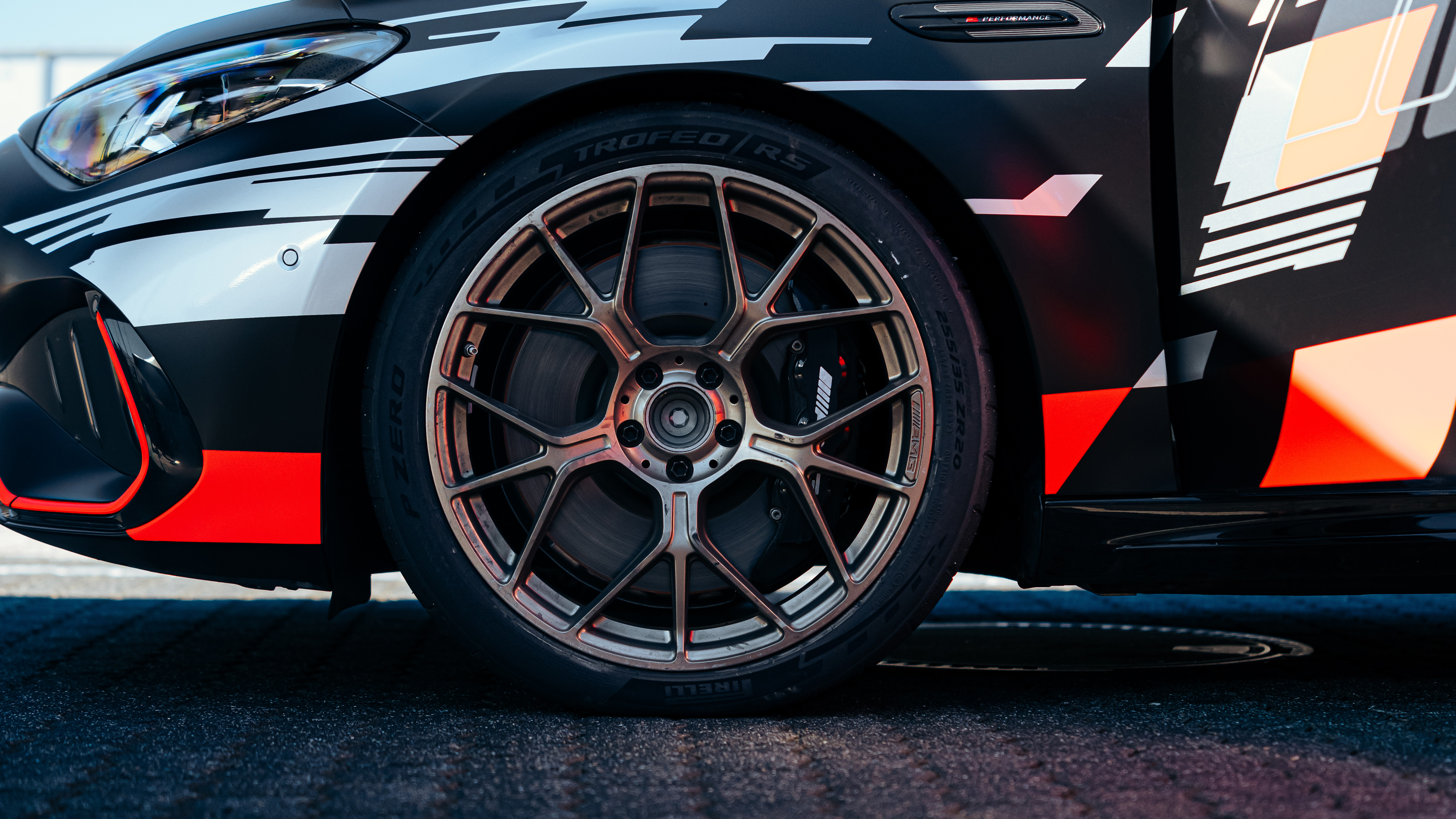 Mercedes‑AMG CLA 45 4MATIC+ בנורבורגרינג. צילום: Mercedes-AMG