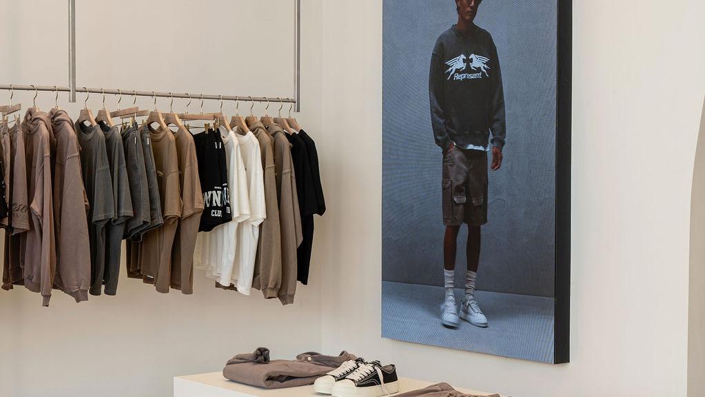 REPRESENT SHOP ON SHOP, צילום: רומן בלשוב באדיבות המותג