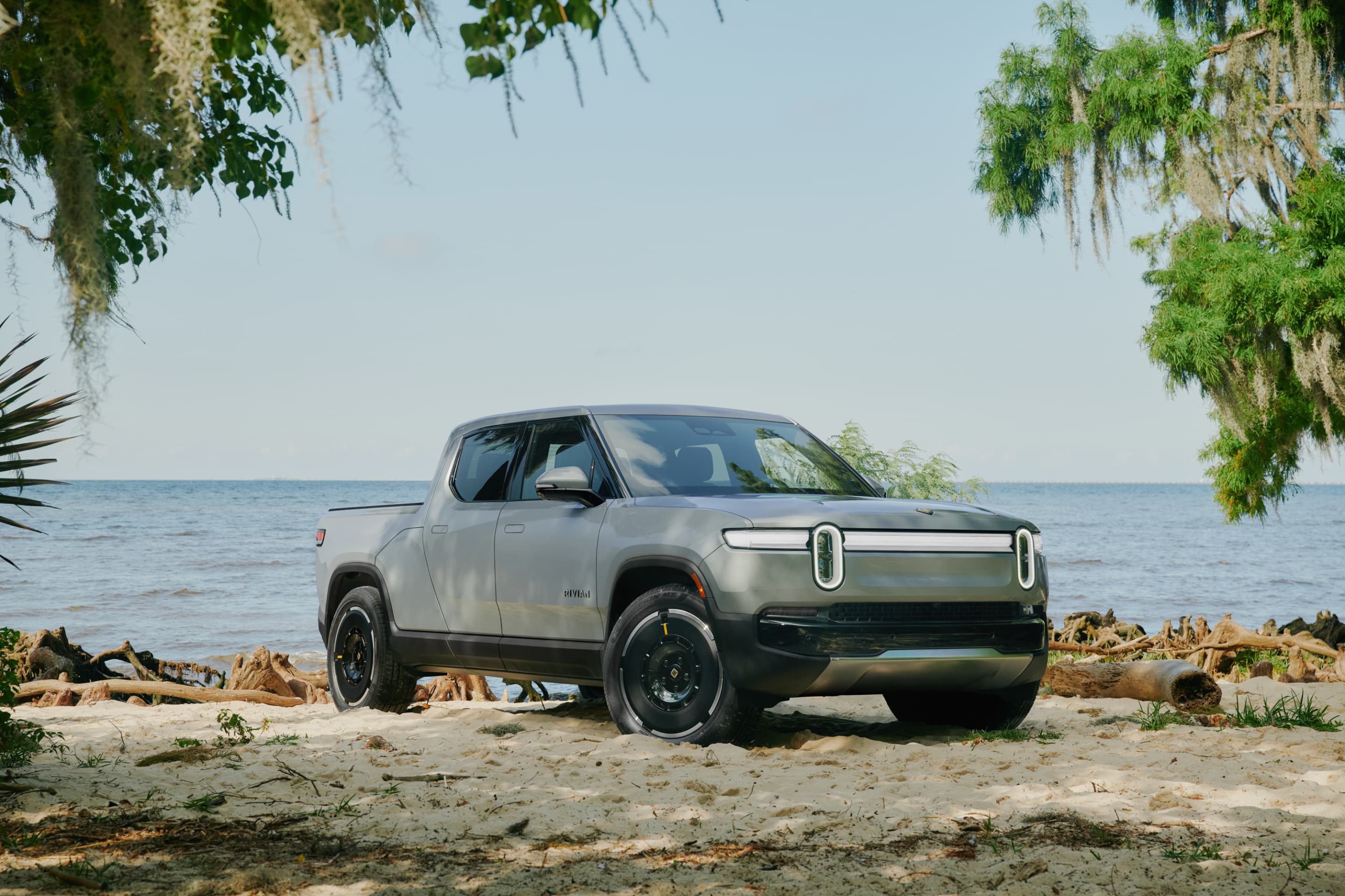 Rivian R1T 2027. צילום: Rivian