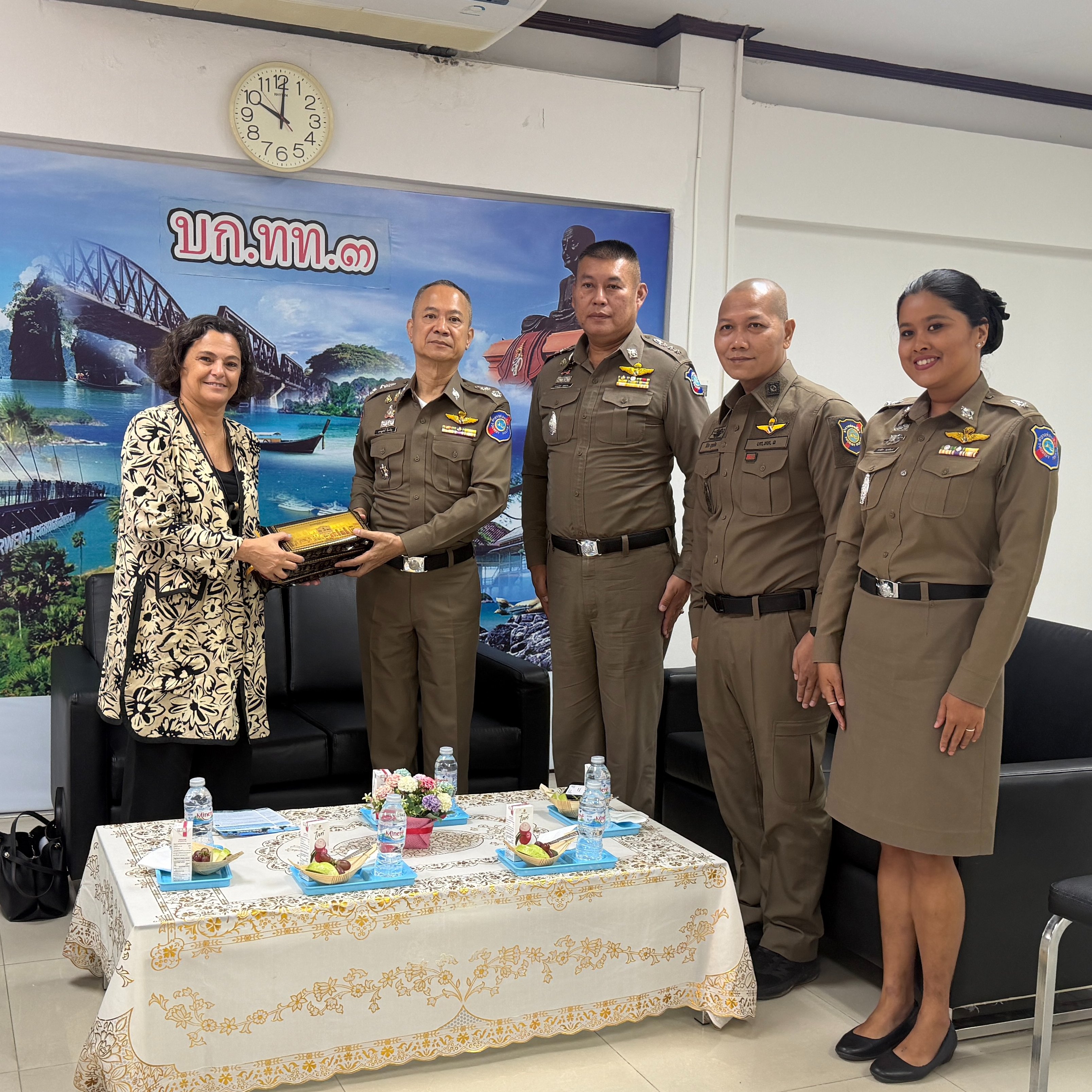 שגרירת ישראל נפגשה עם בכירי המשטרה בתאילנד. צילום: שגרירות ישראל בתאילנד
