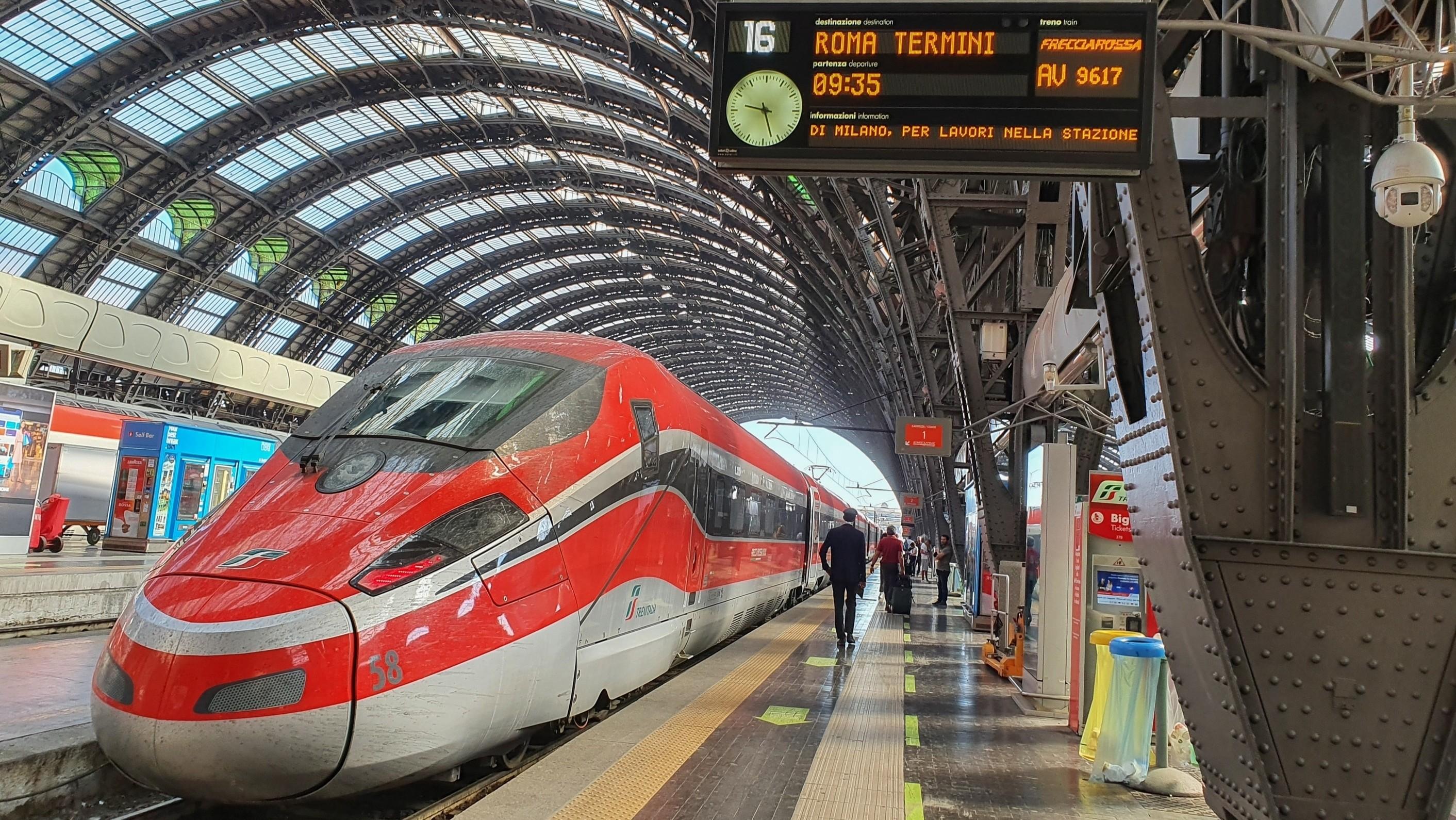 רכבת TrenItalia. צילום: Shutterstock