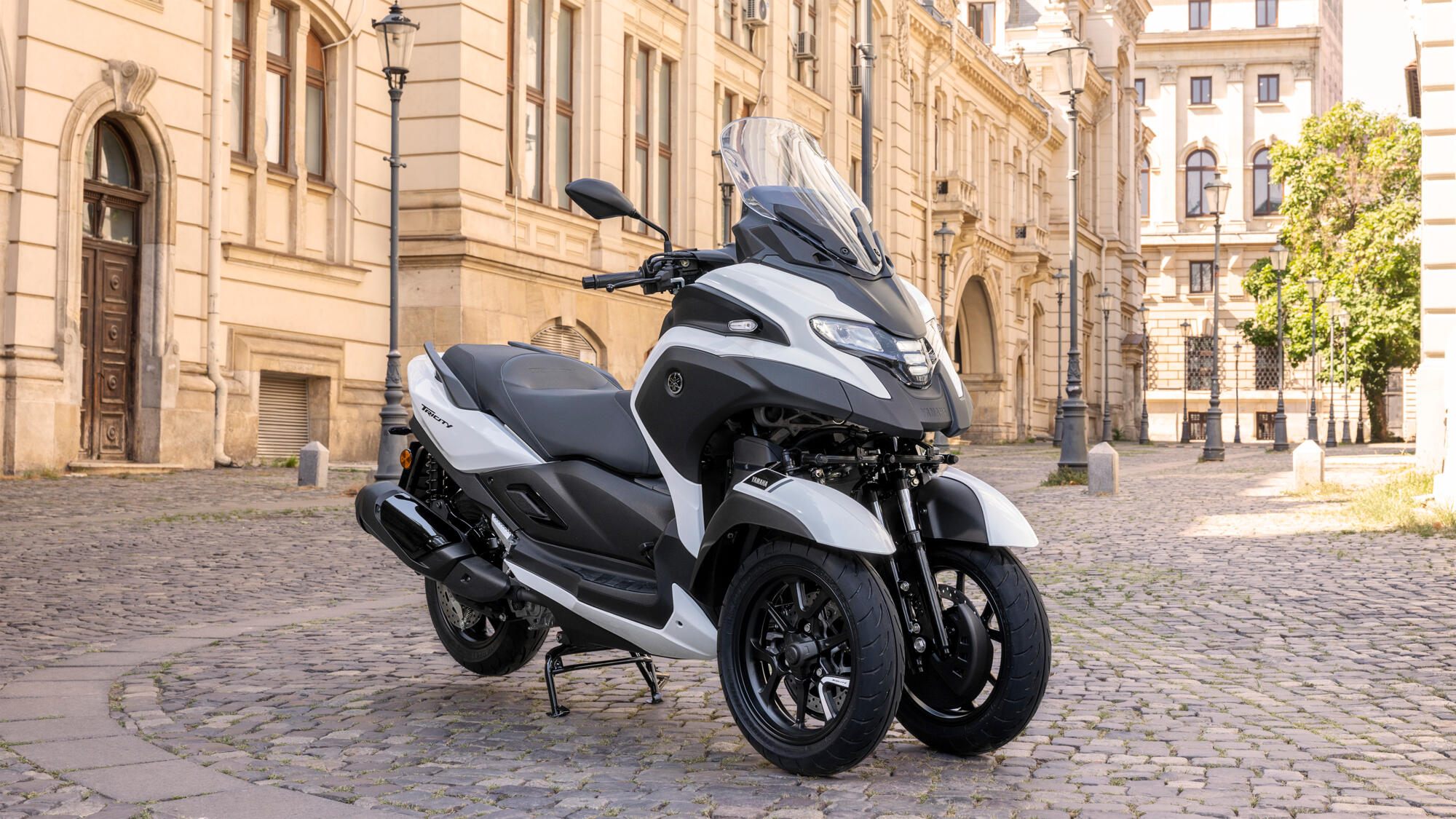 קטנוע Yamaha Tricity 300 עם כרית אוויר. צילום: יצרן