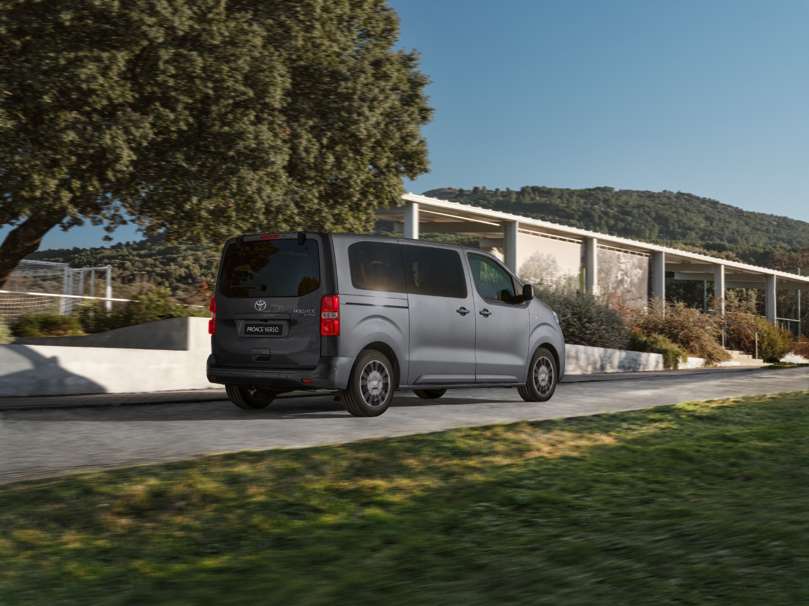לראשונה בהיצע טויוטה בישראל: Proace Verso מצטרף כוואן משפחתי. צילום: טויוטה