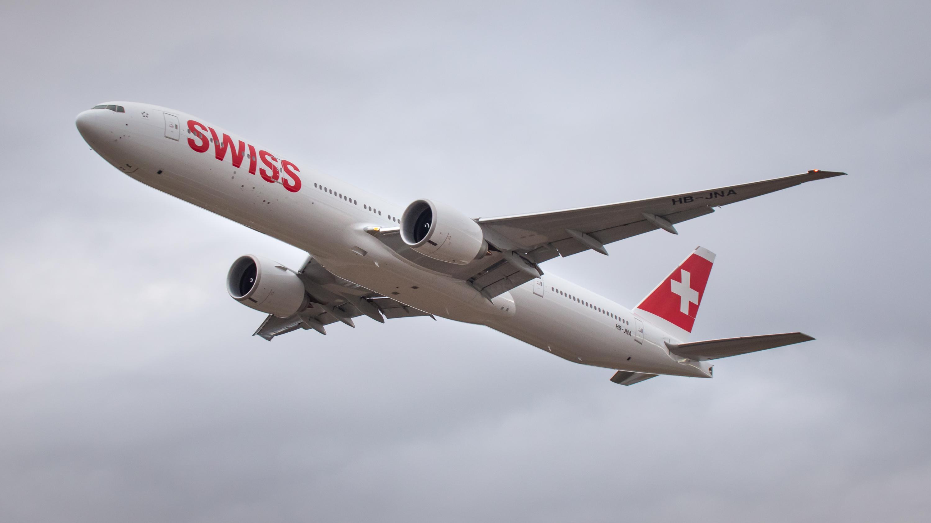 מטוס בואינג 777 של SWISS. צילום: SWISS