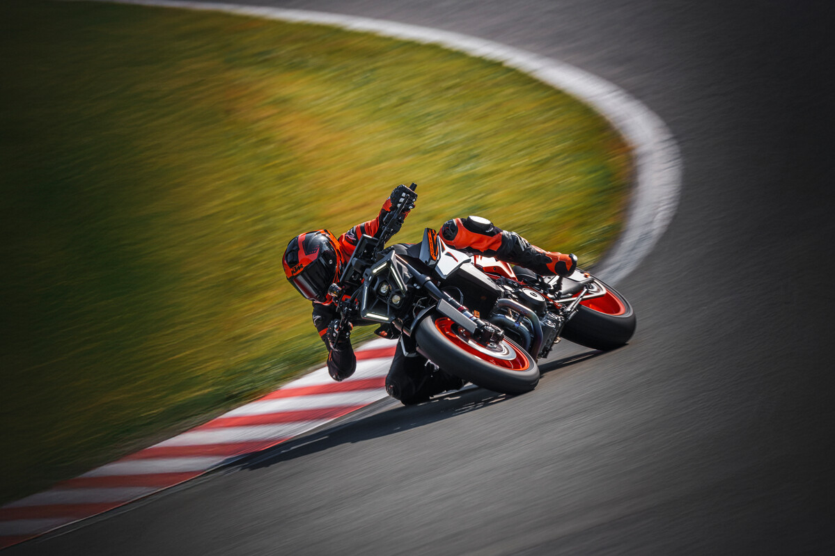 KTM 990 DUKE R. צילום: יצרן