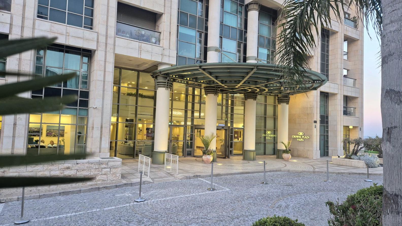 קראון פלזה חיפה. צילום: מ.ל.ת