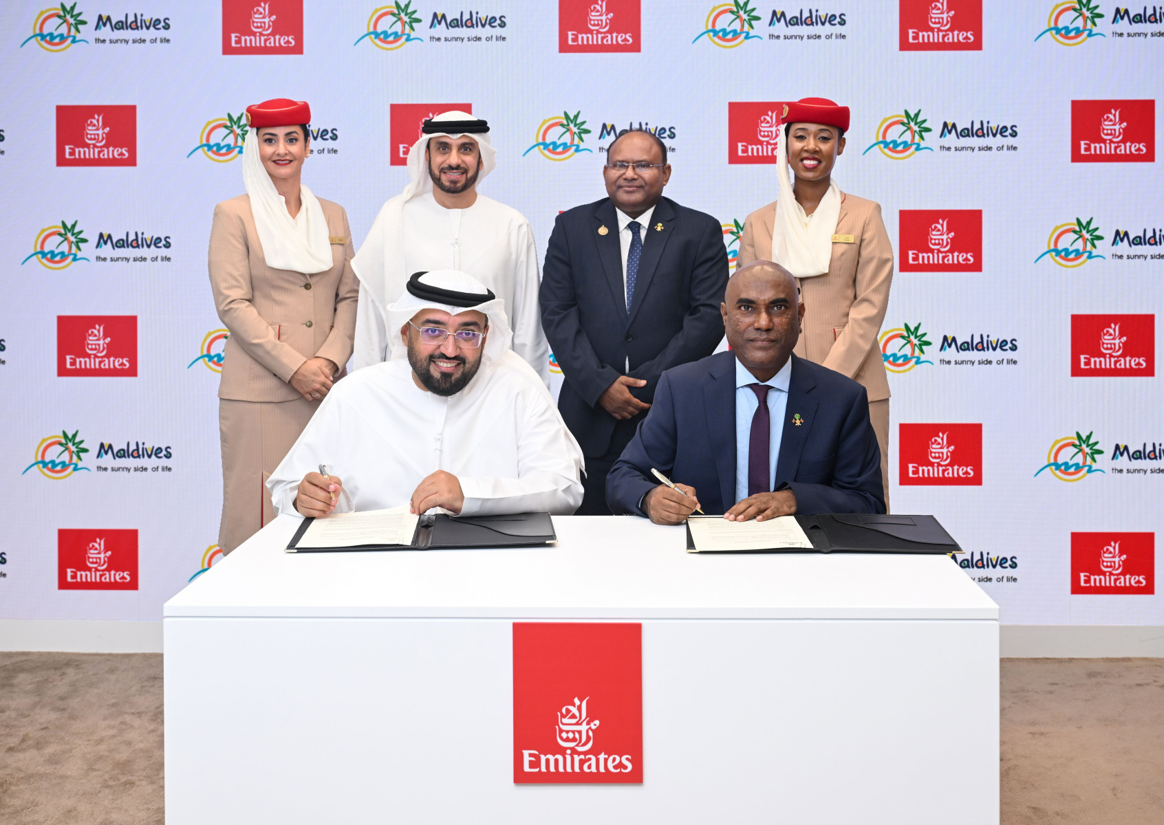 Emirates-Maldives-Signing. צילום: Emirates