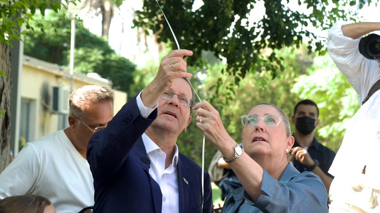 נשיא המדינה יצחק הרצוג ורעייתו מיכל. צילום: שרון לייבל, פלאש 90