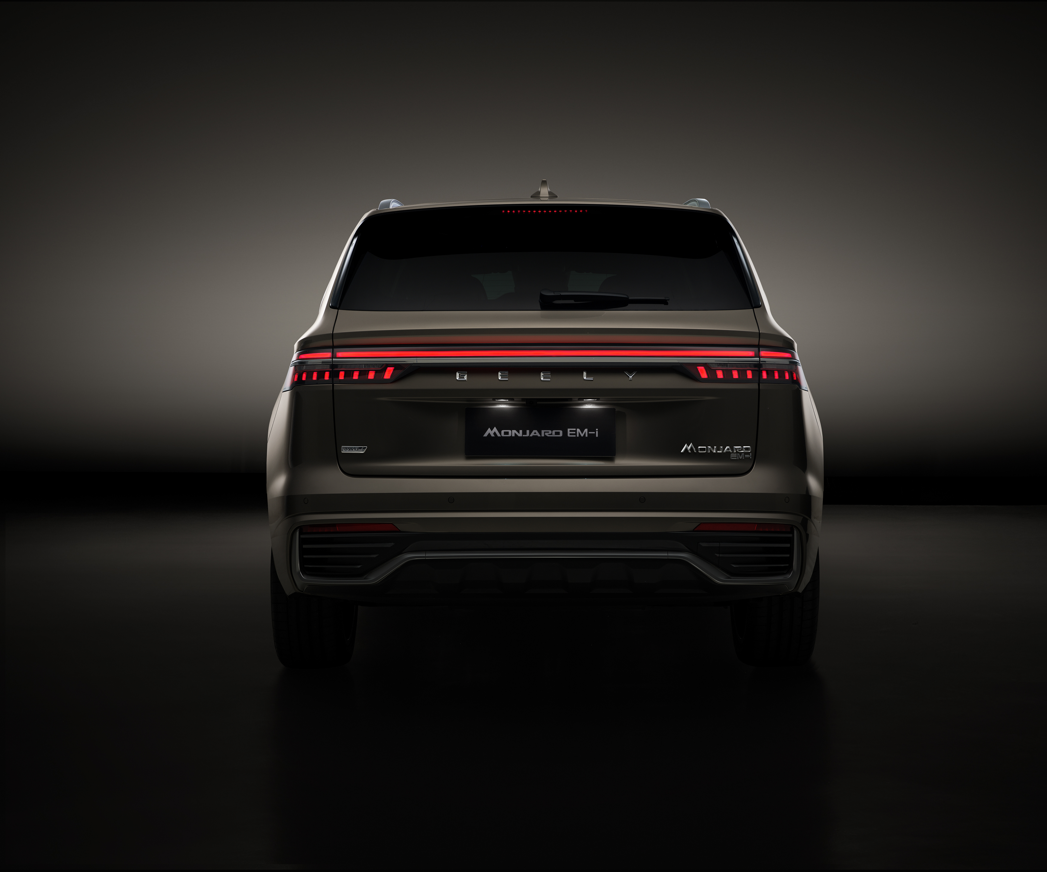 הצצה לדגם MONJARO EM-i. צילום: GEELY