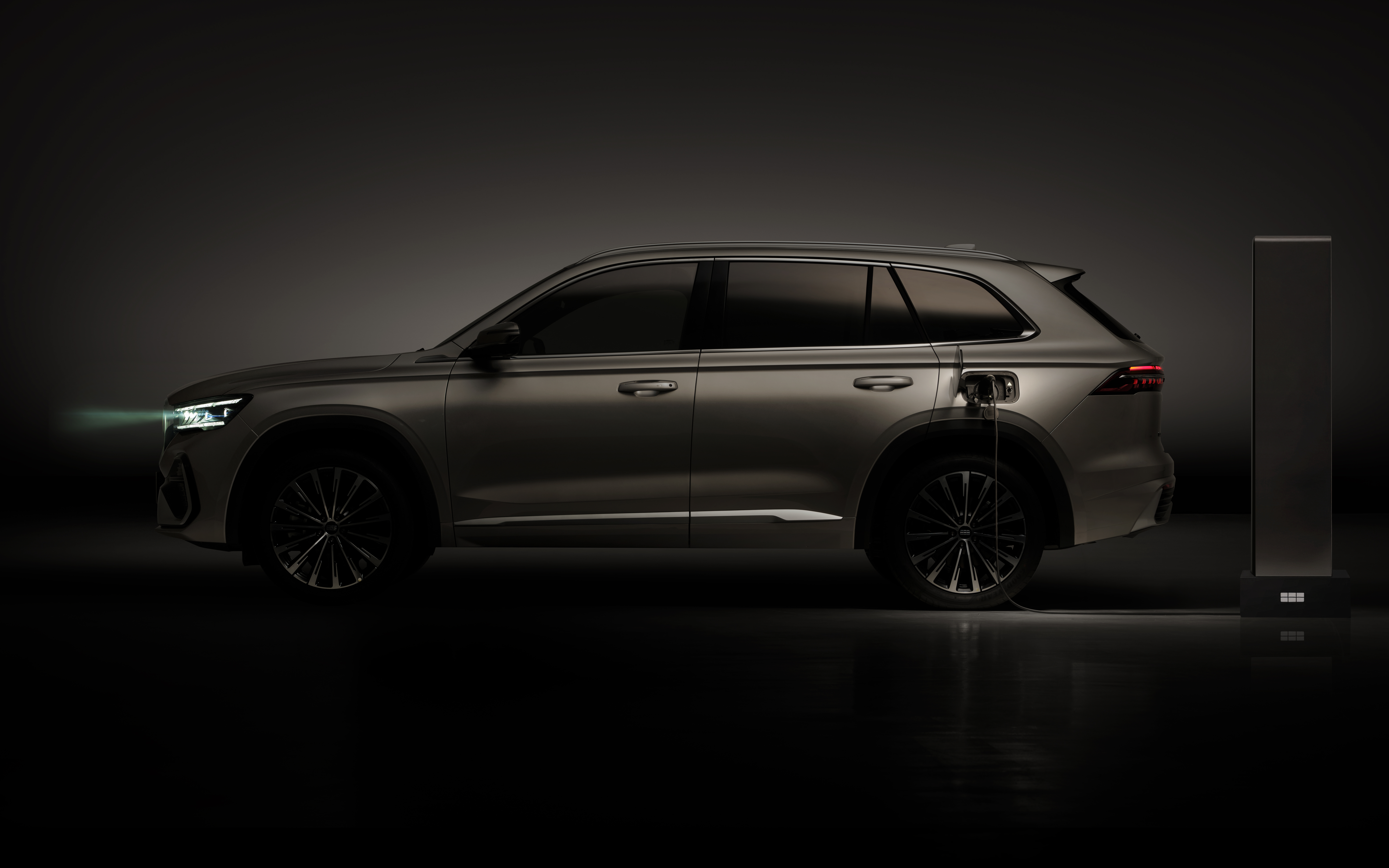 הצצה לדגם MONJARO EM-i. צילום: GEELY