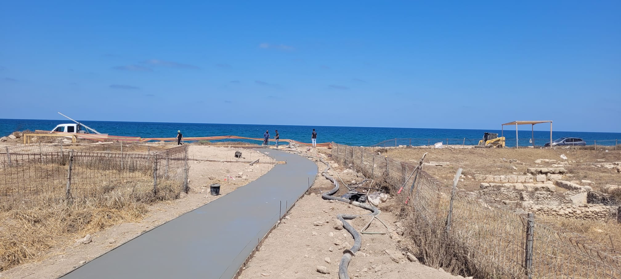 העבודות בגן לאומי תל שקמונה. צילום: אמיר תאופיק עלי 