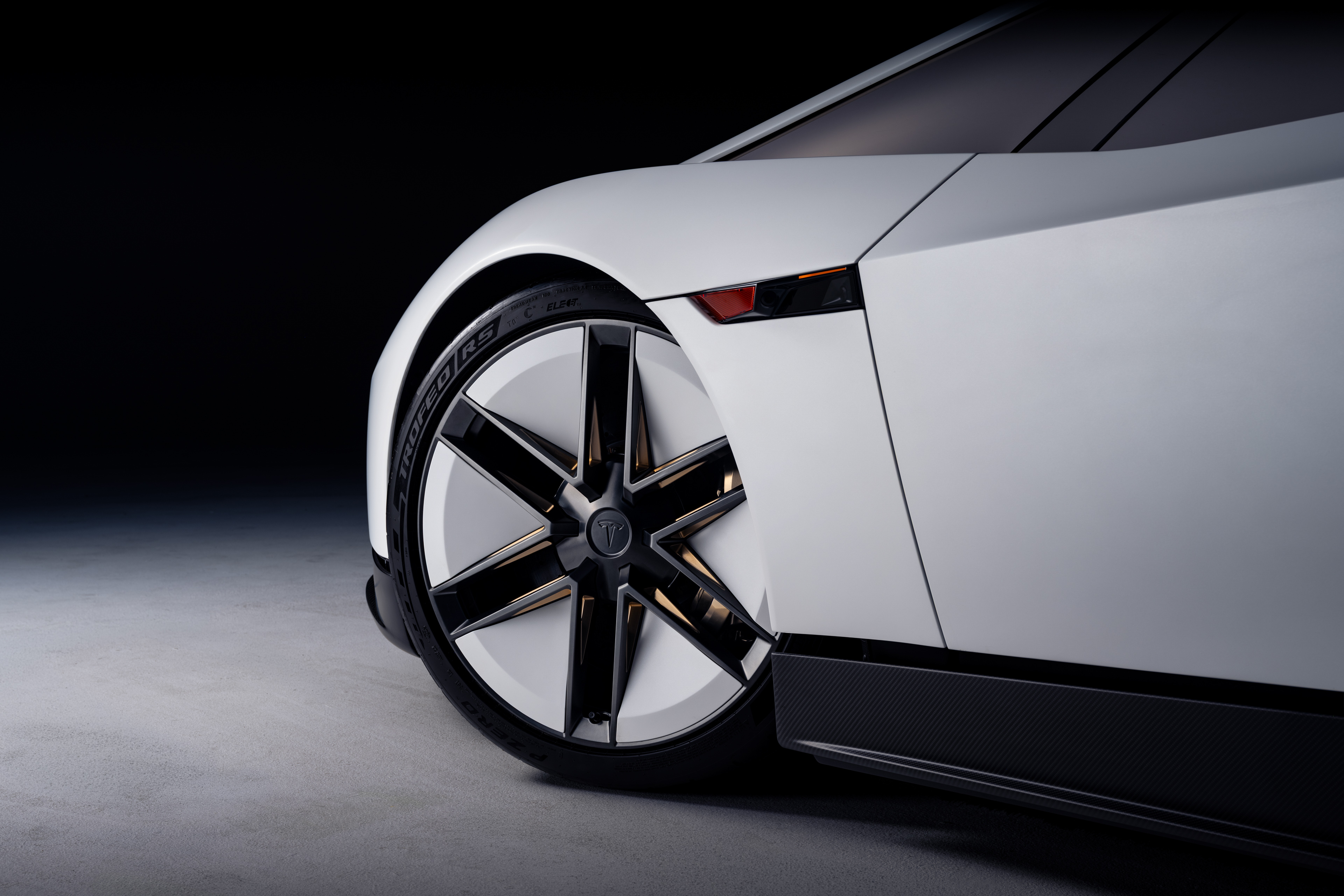 Tesla Roadster. Photo: TESLA