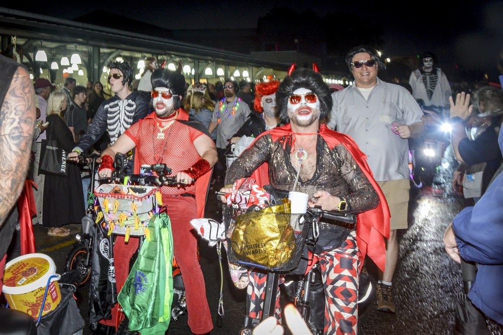 מצעד Krewe of BOO! בניו אורלינס. צילום: Suzanne C. Grim / Shutterstock.com