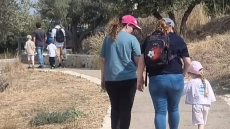 מטיילים ביום הבחירות. צילום: רשוות הטבע והגנים