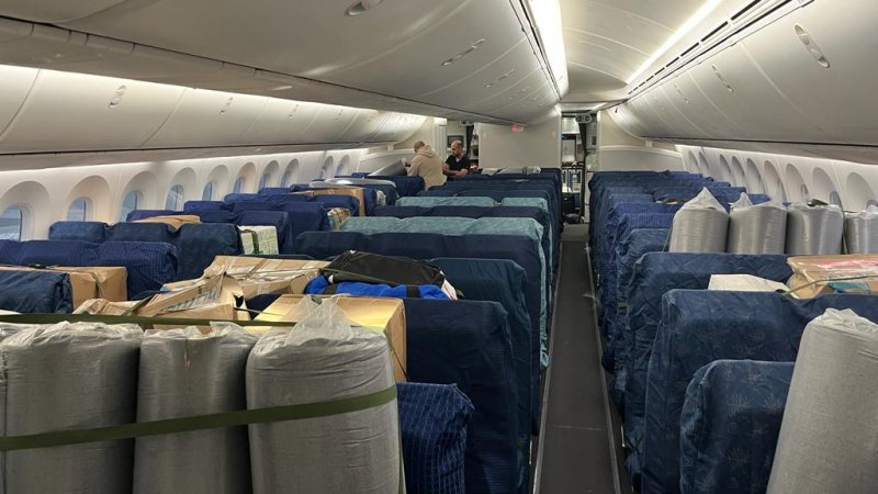 הציוד על המטוס (צילום: איגוד הטייסים בטוויטר igudhatayasim@) הציוד על המטוס (צילום: איגוד הטייסים בטוויטר igudhatayasim@)