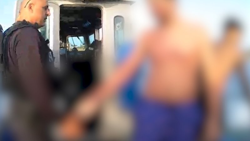 חילוץ השיטור הימי (צילום: משטרת ישראל) חילוץ השיטור הימי (צילום: משטרת ישראל)