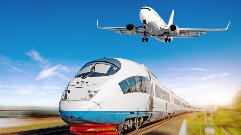 רכבת ומטוס (צילום: SHUTTERSTOCK) רכבת ומטוס (צילום: SHUTTERSTOCK)