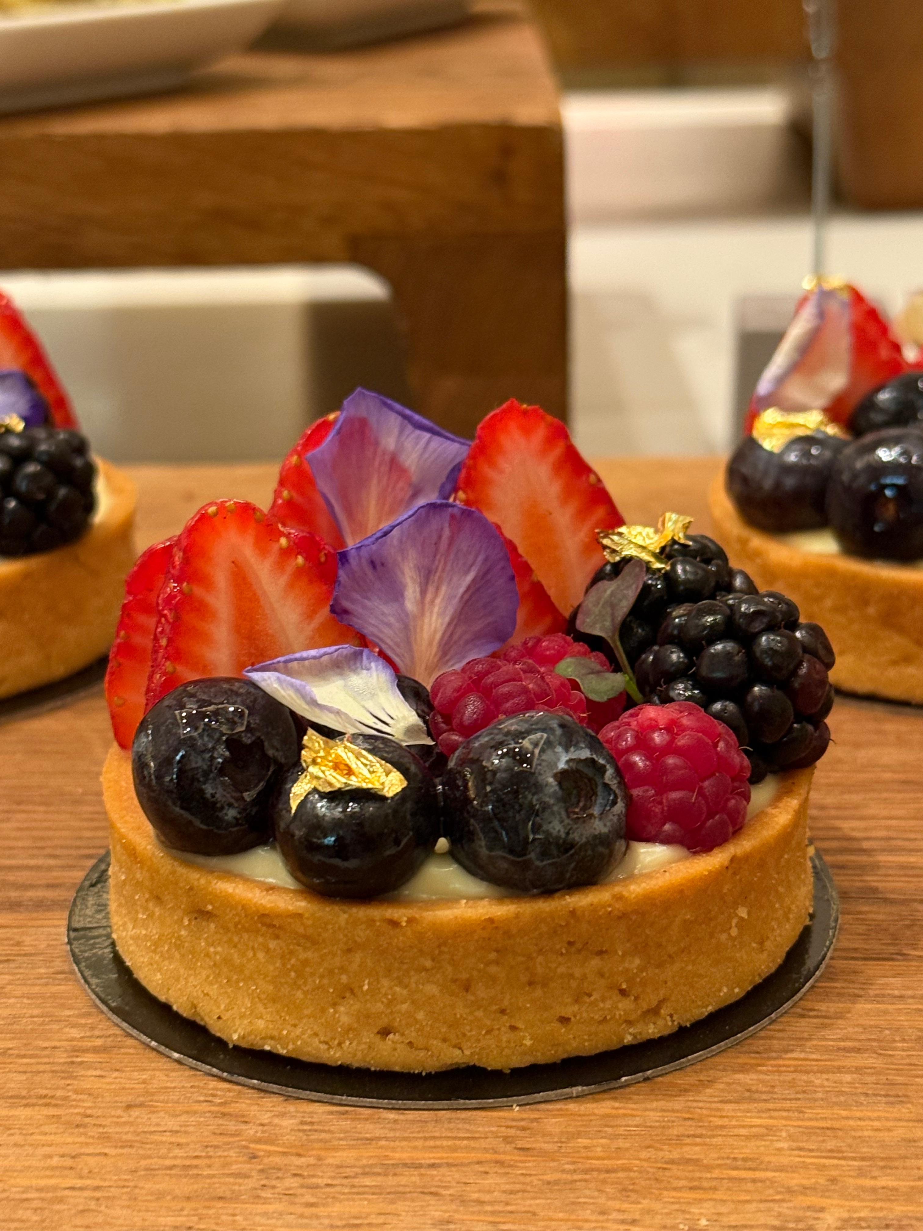 Excellent pastry shop at the City of Dreams Hotel. Photo: Uri Obrotzki