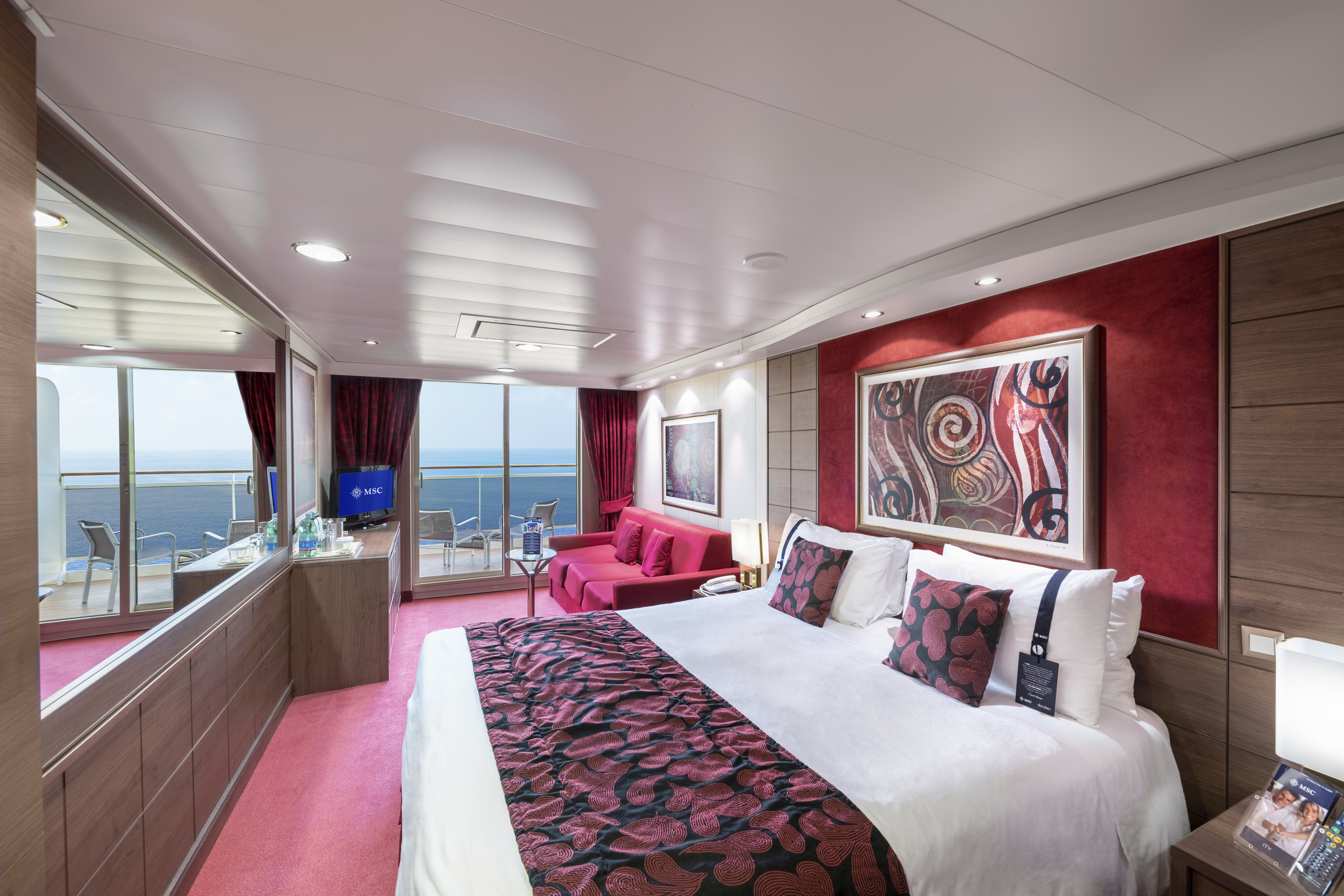MSC Magnifica, Premium Suite Aurea. Photo: MSC Cruises 