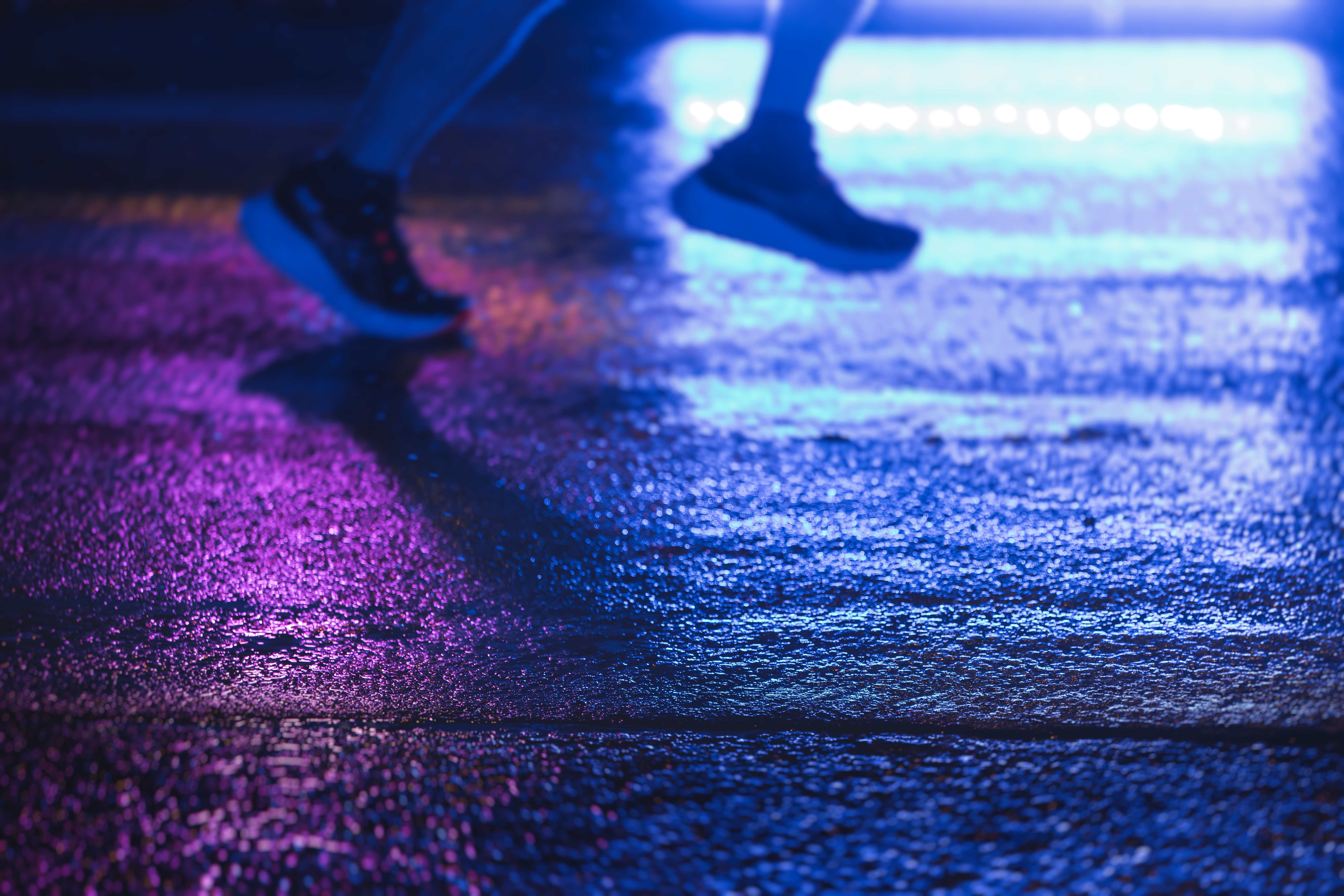 Night runners. Photo: Tsuguliev / Shutterstock