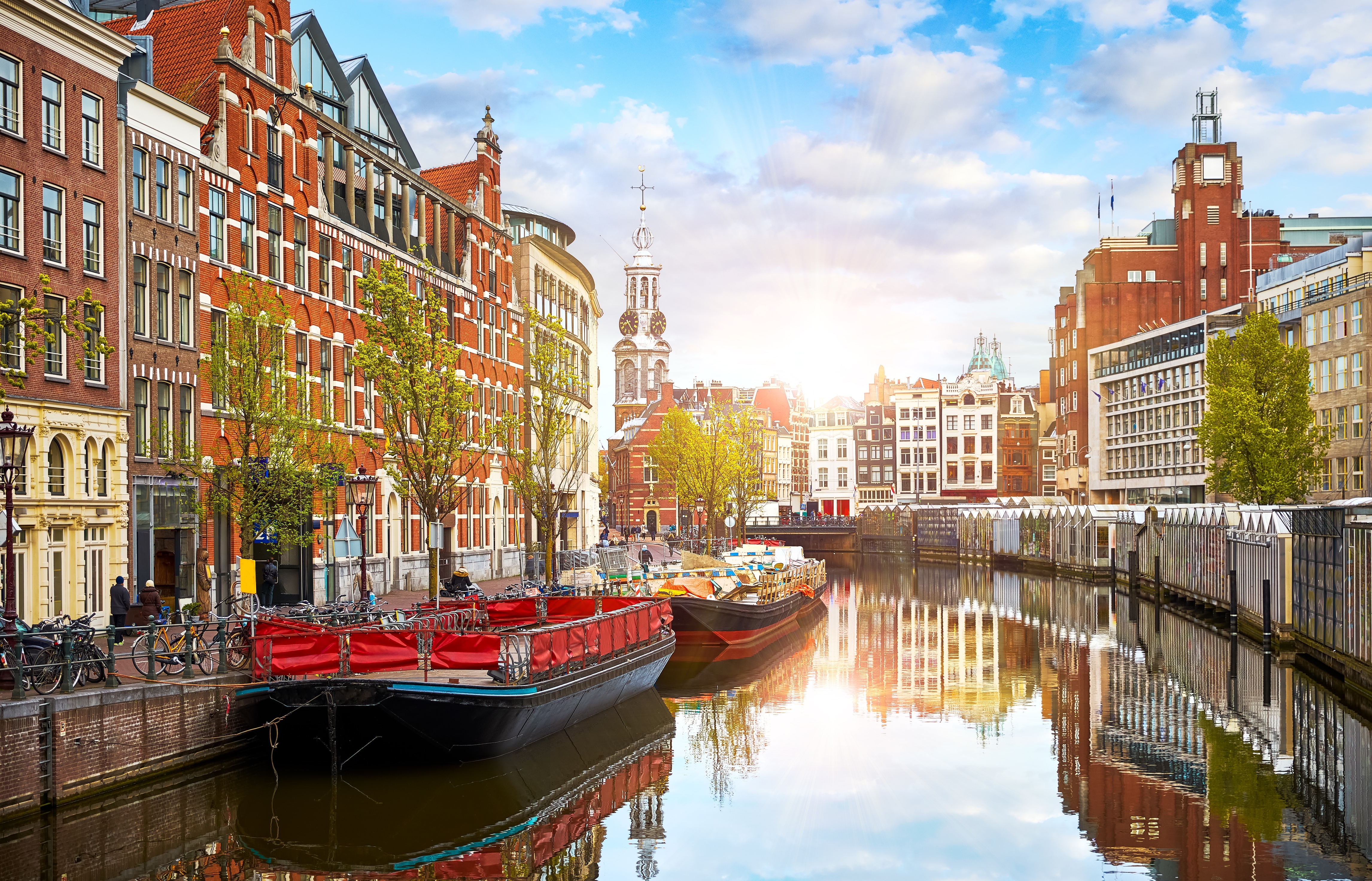 Amsterdam. Photo: Yasonya / Shutterstock
