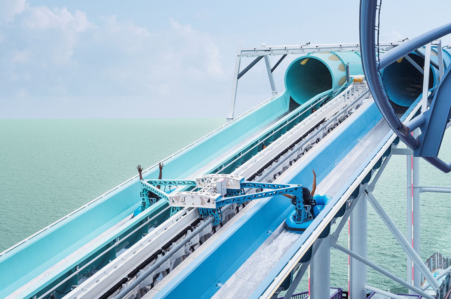 Aqua Slide. Photo: Norwegian Cruise Line