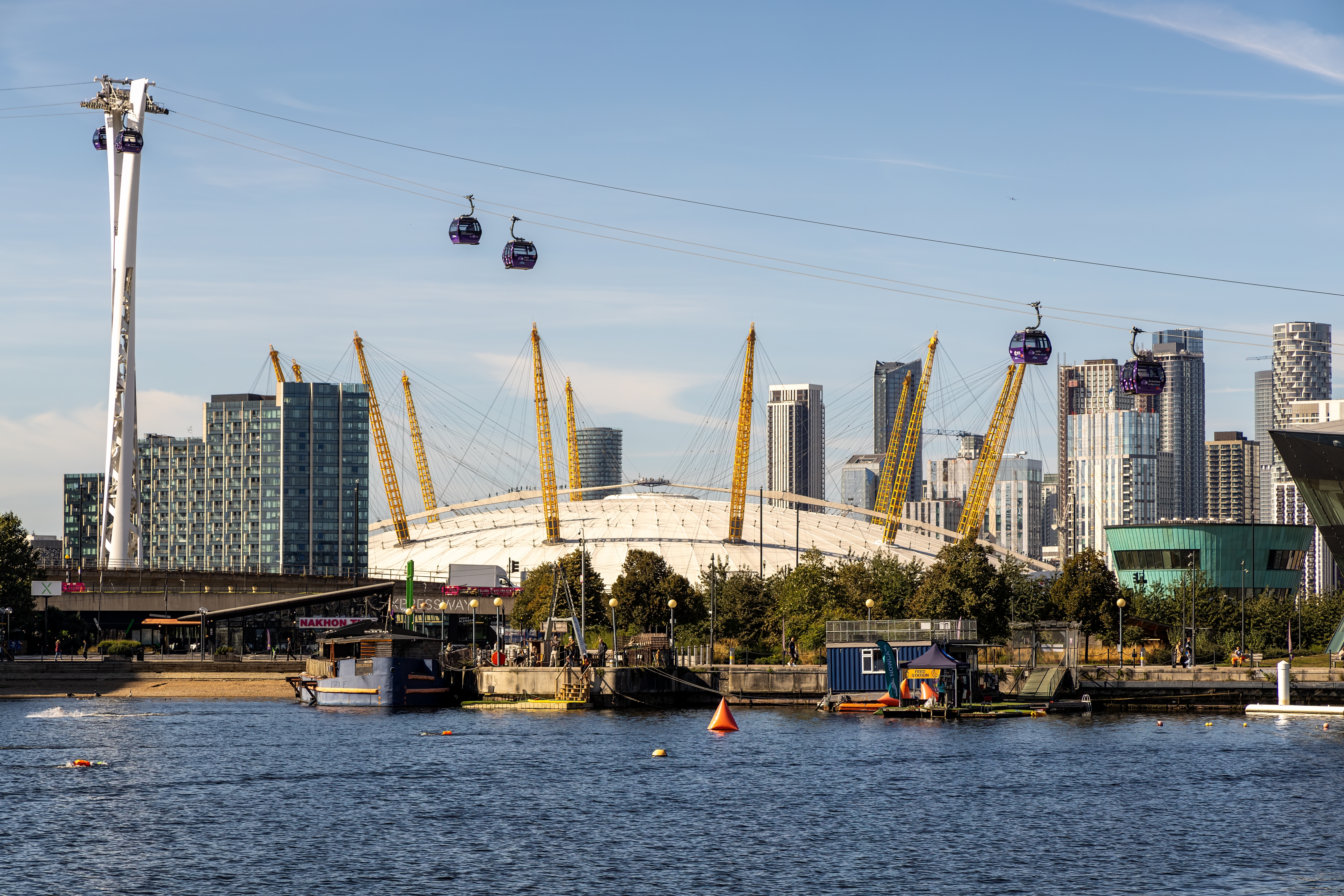 London's cable cars. Photo: Abdul N Quraishi - Abs / Shutterstock