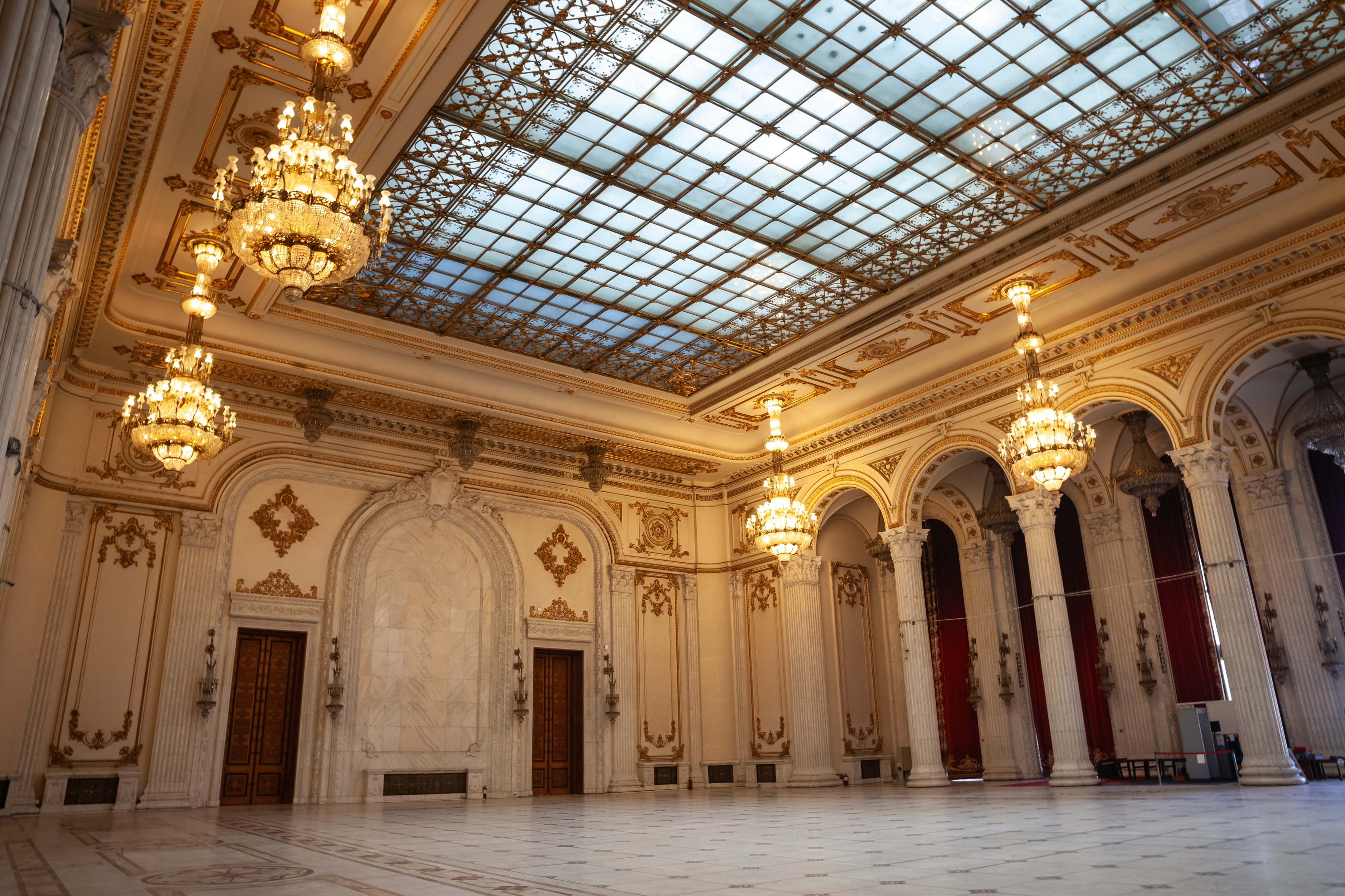 Parliament Palace. Photo: BalkansCat / Shutterstock.com 