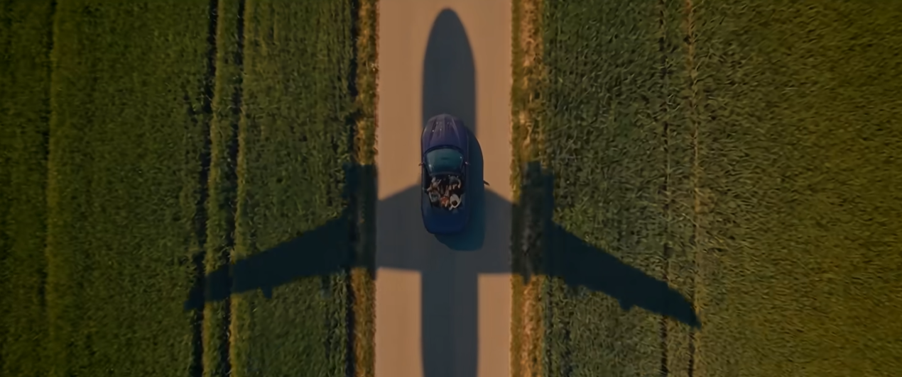 "Wizz Away" song video. Source: INNA and Wizz Air (©Global Records)
