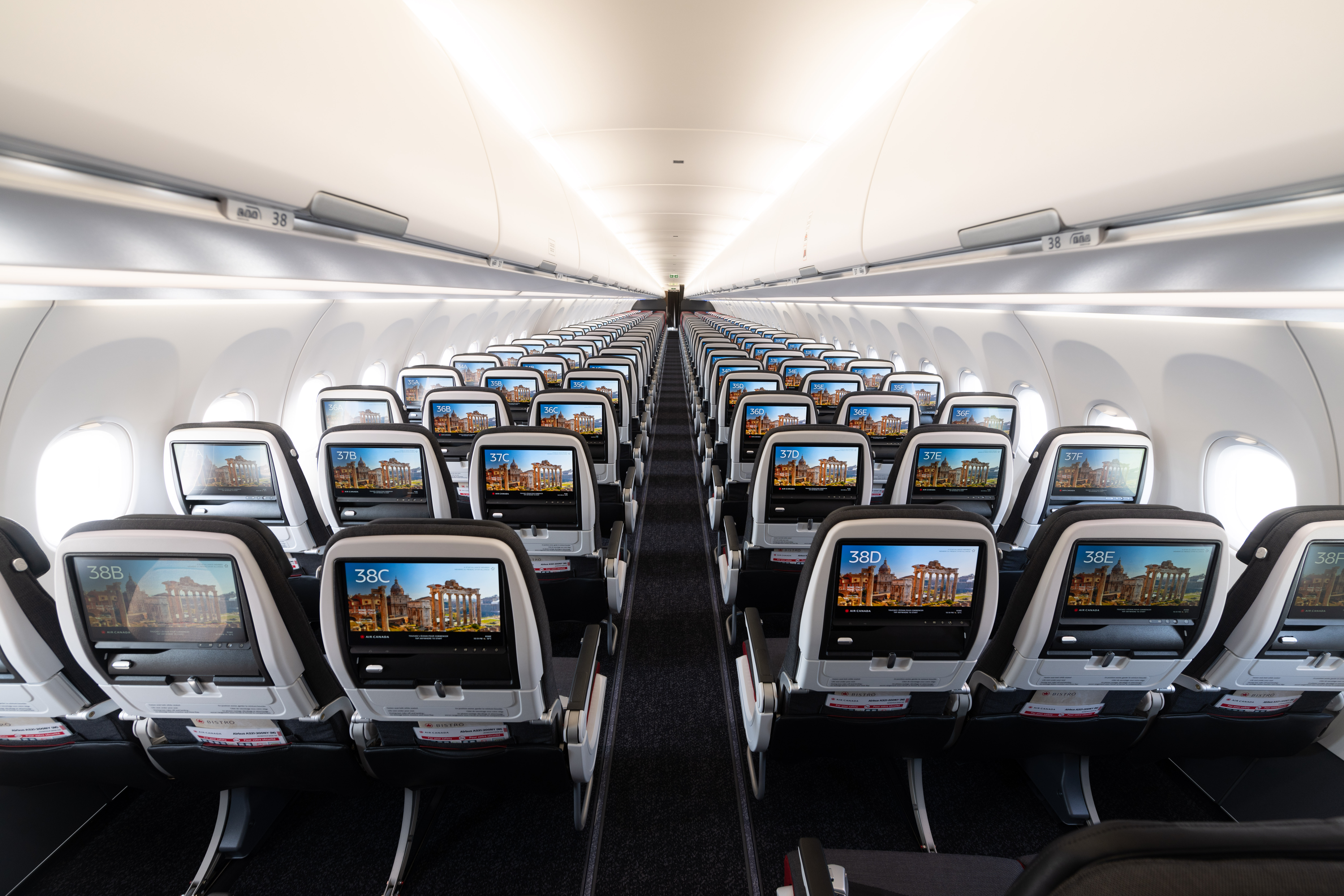 Airbus A321XLR Economy Class. Photo: Air Canada