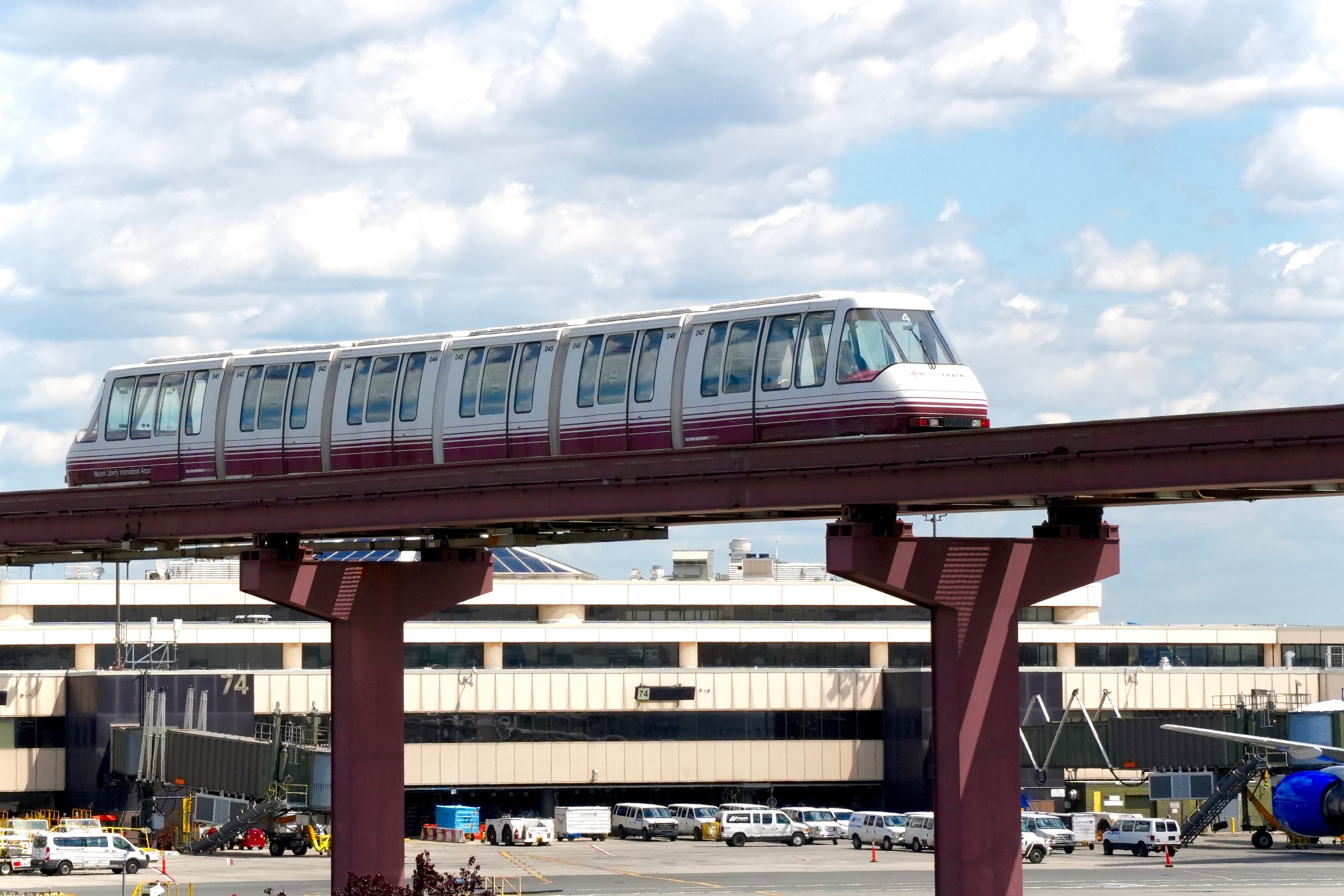 AirTrain. Photo: George Wirt / Shutterstock.com