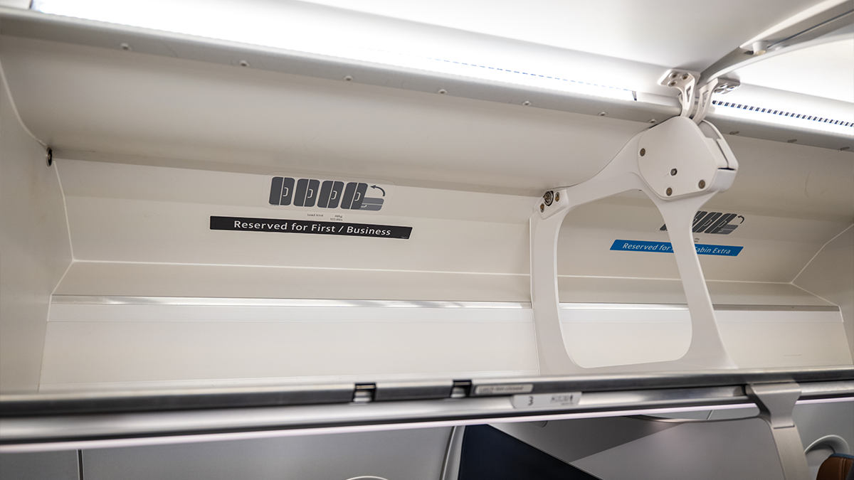 The Airbus A319 and A320 aircraft have larger overhead bins, providing more space to stow passengers’ carry-on luggage. Photo: American Airlines
