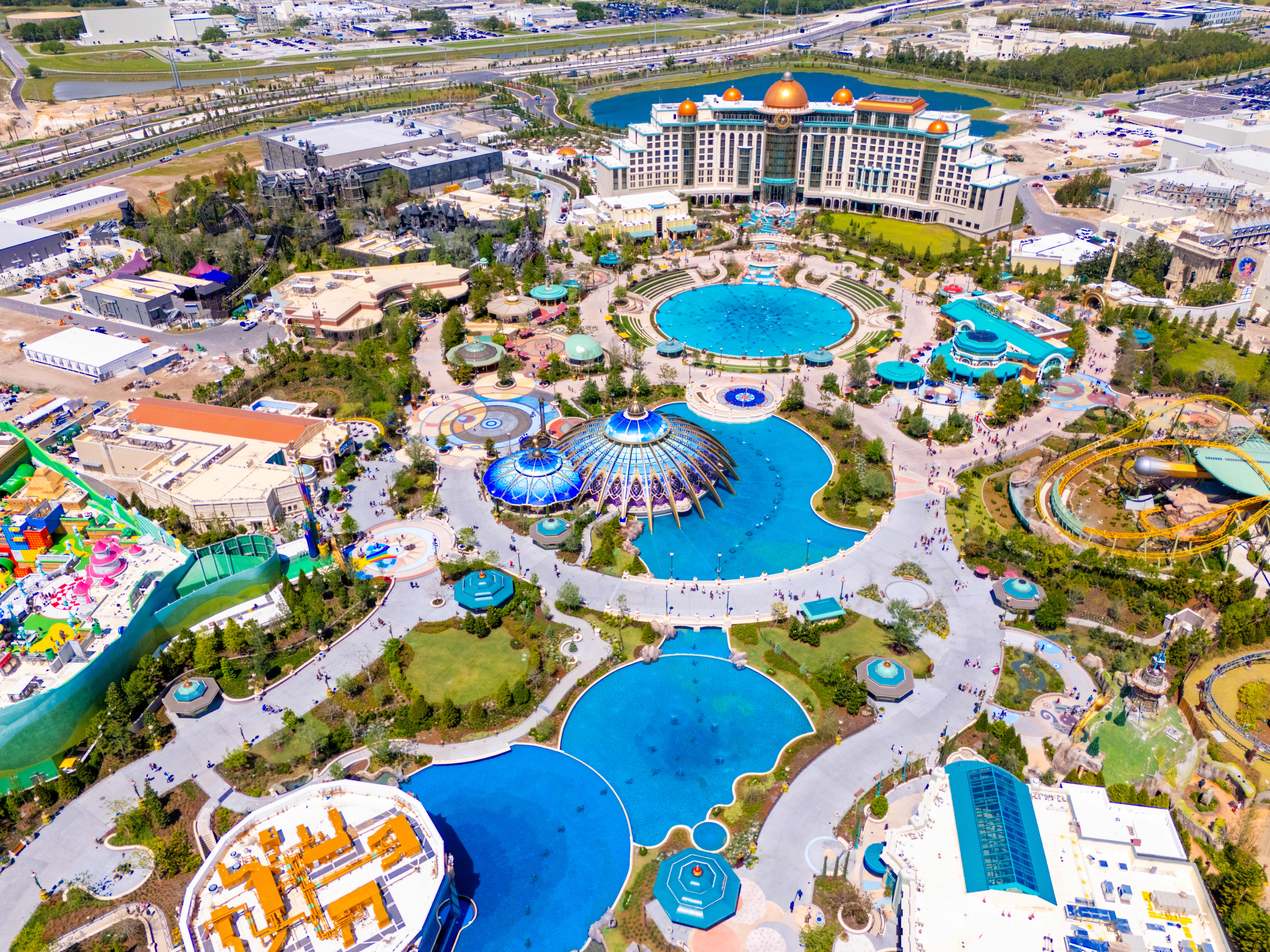Orlando theme park. Photo: Felix Mizioznikov / Shutterstock.com