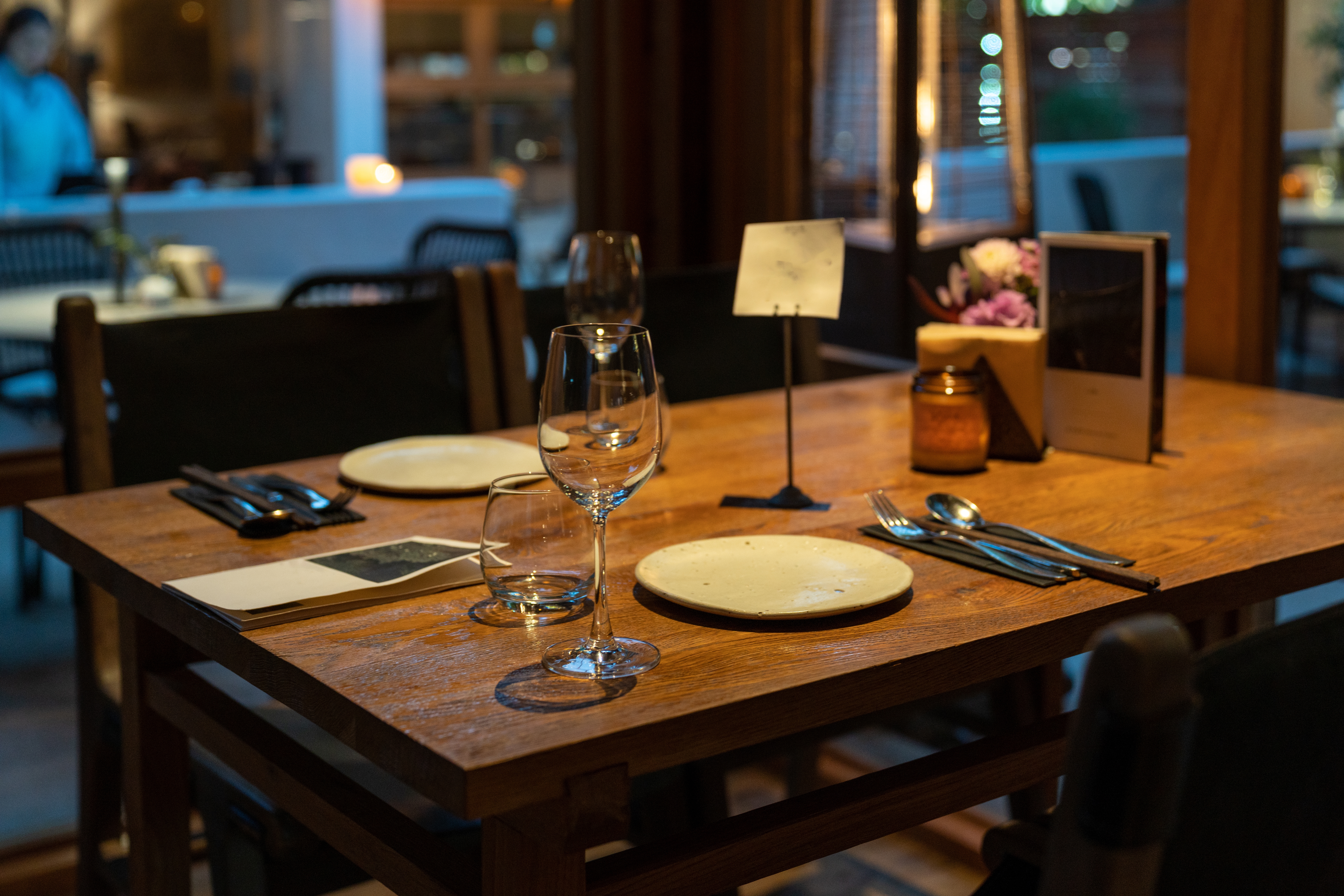 Early dinner in Italy? No way! Photo: Shutterstock