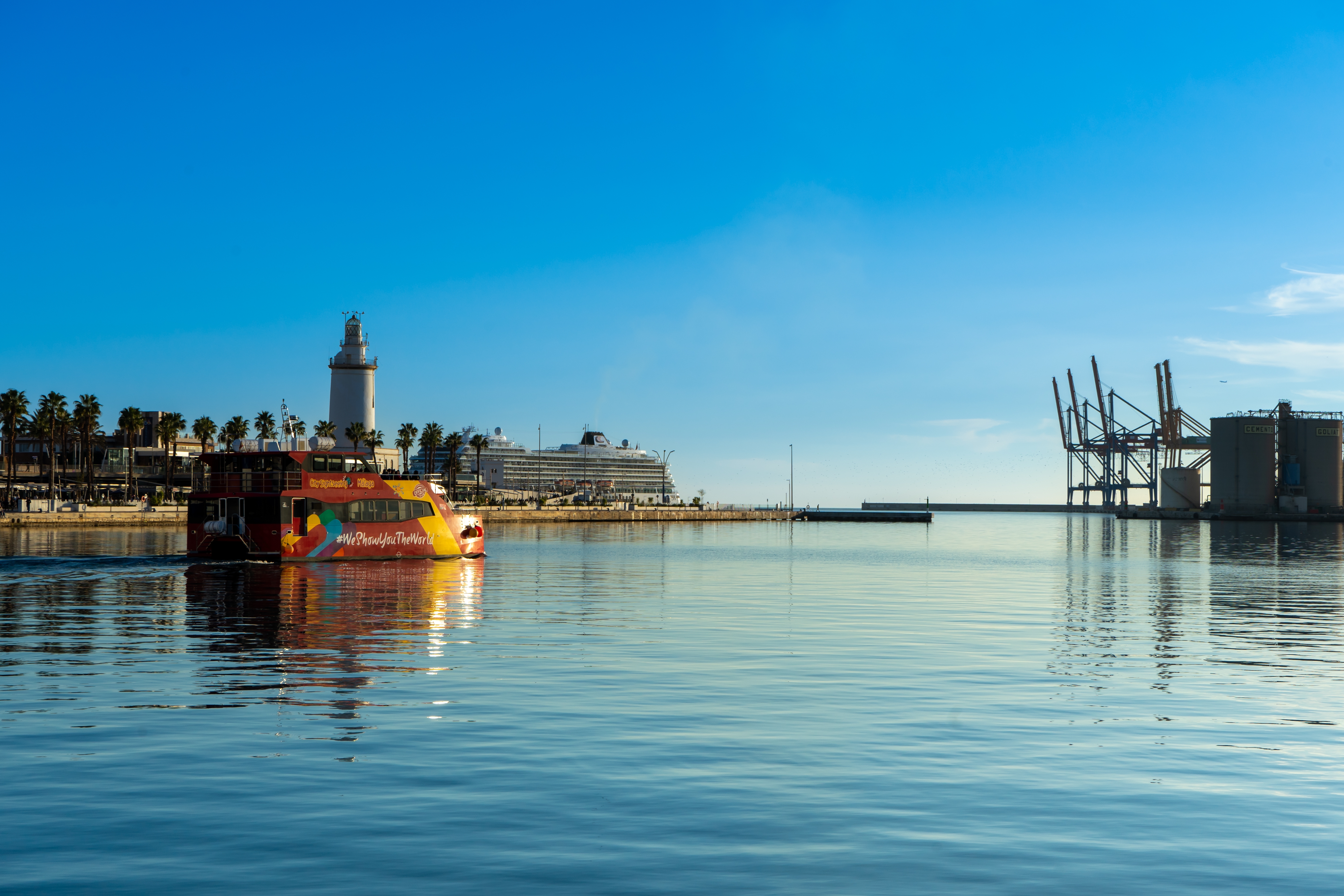 Catamaran cruise in Malaga. Photo: Vitalii Biliak / Shutterstock.com