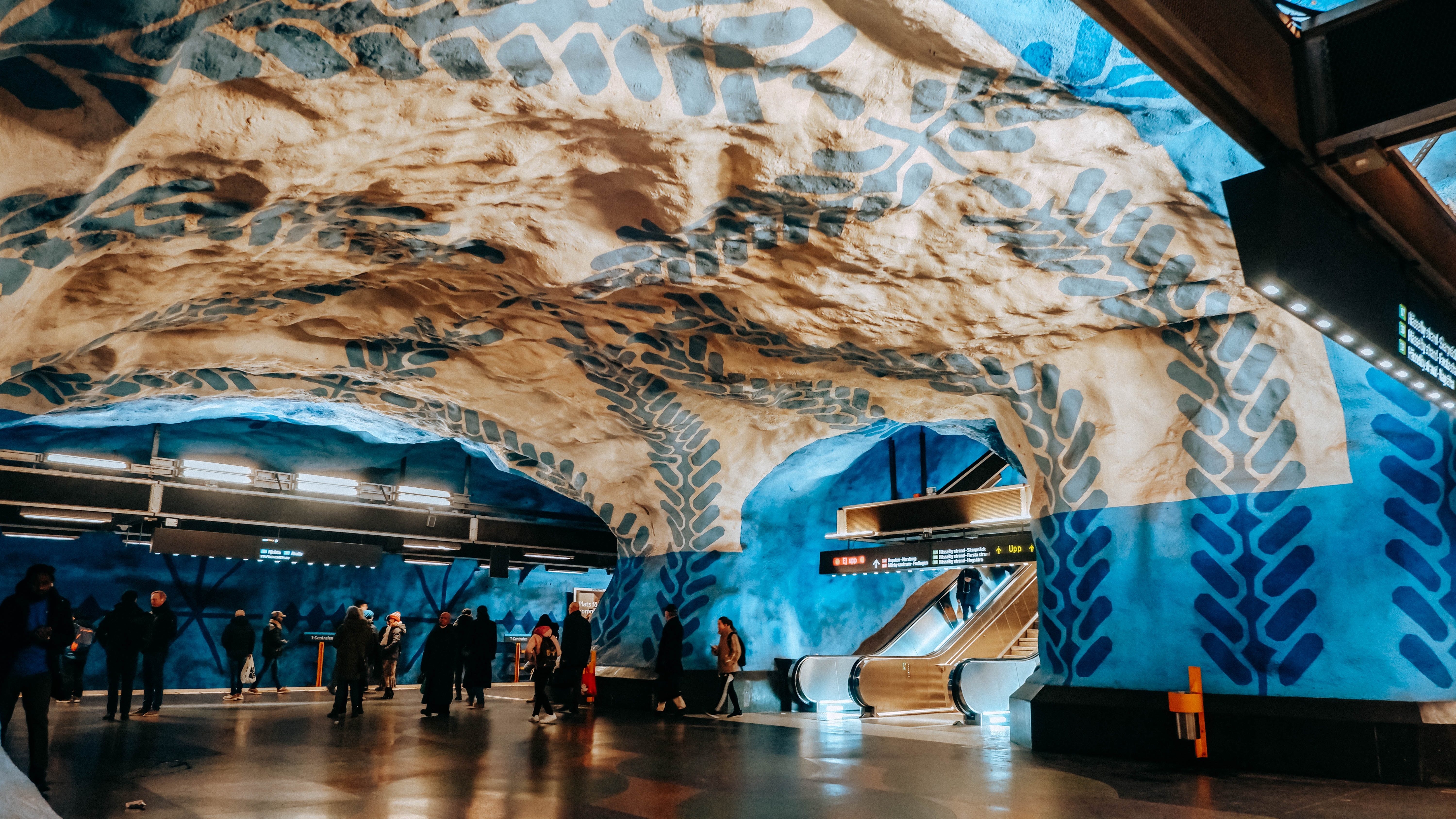 Stockholm metro. Photo: Emzzzz / Shutterstock.com