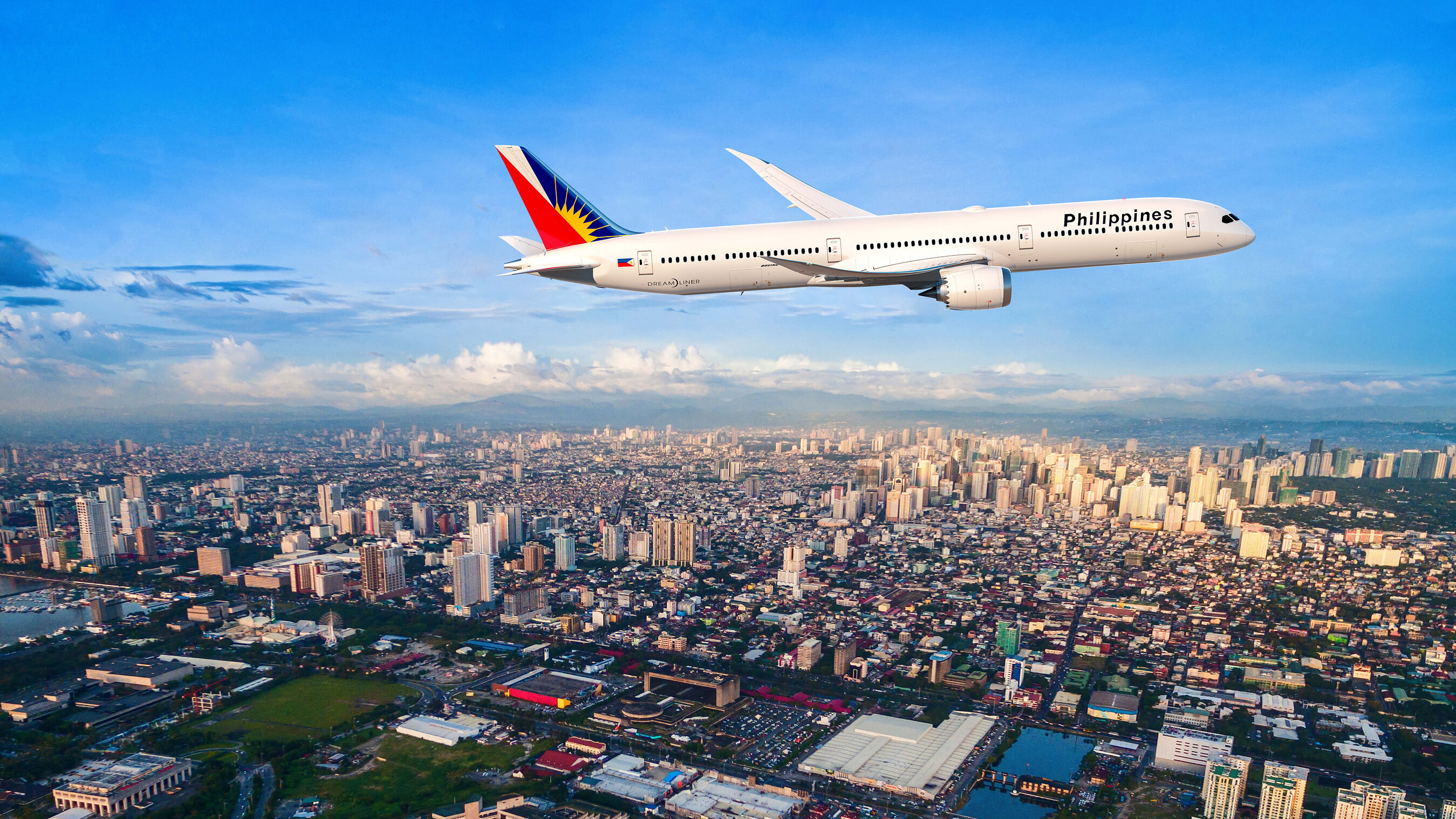 Philippines Airlines above Manilla. Photo: Boeing
