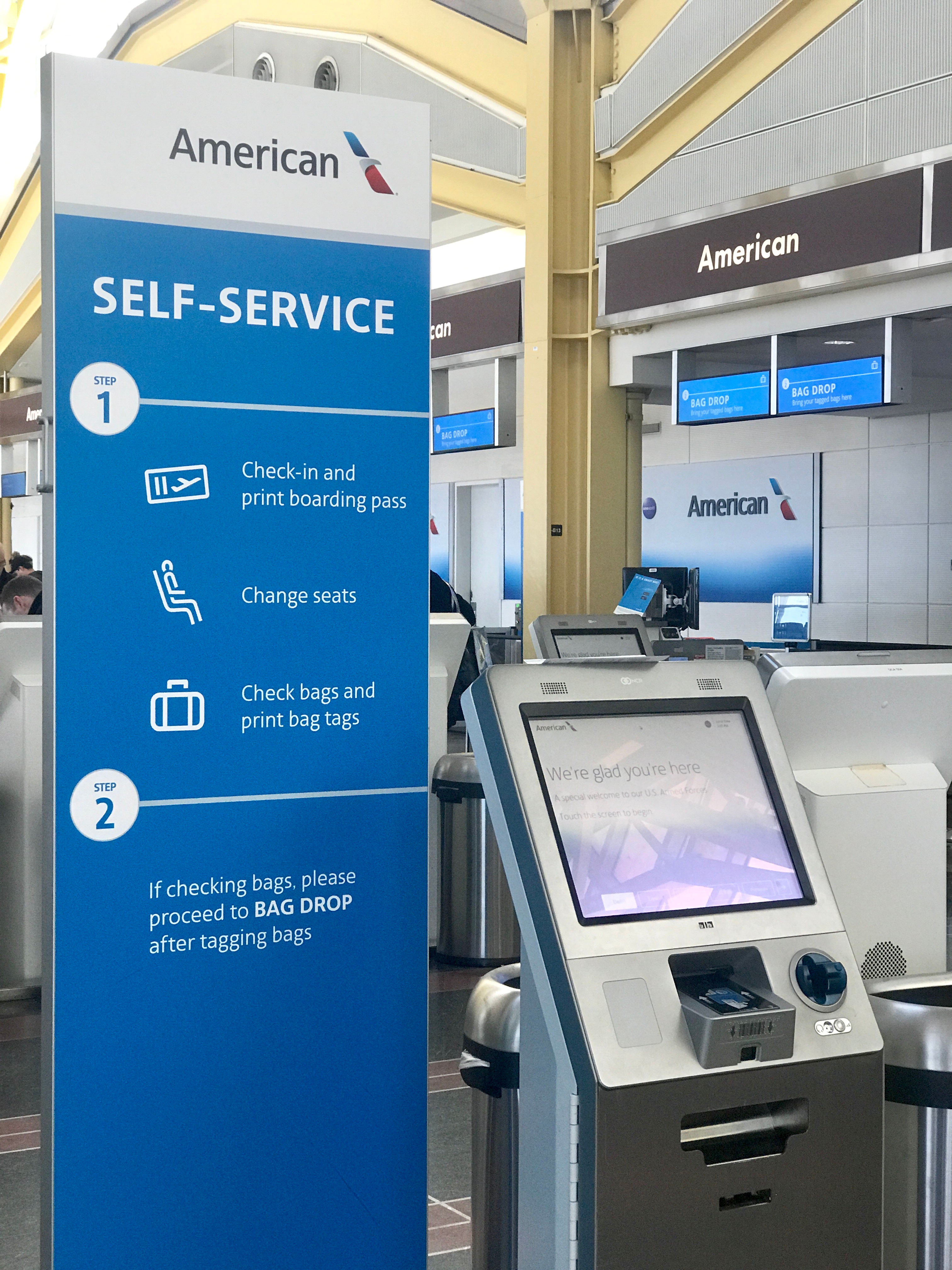 American Airlines self check-in. Photo: DCStockPhotography / Shutterstock.com